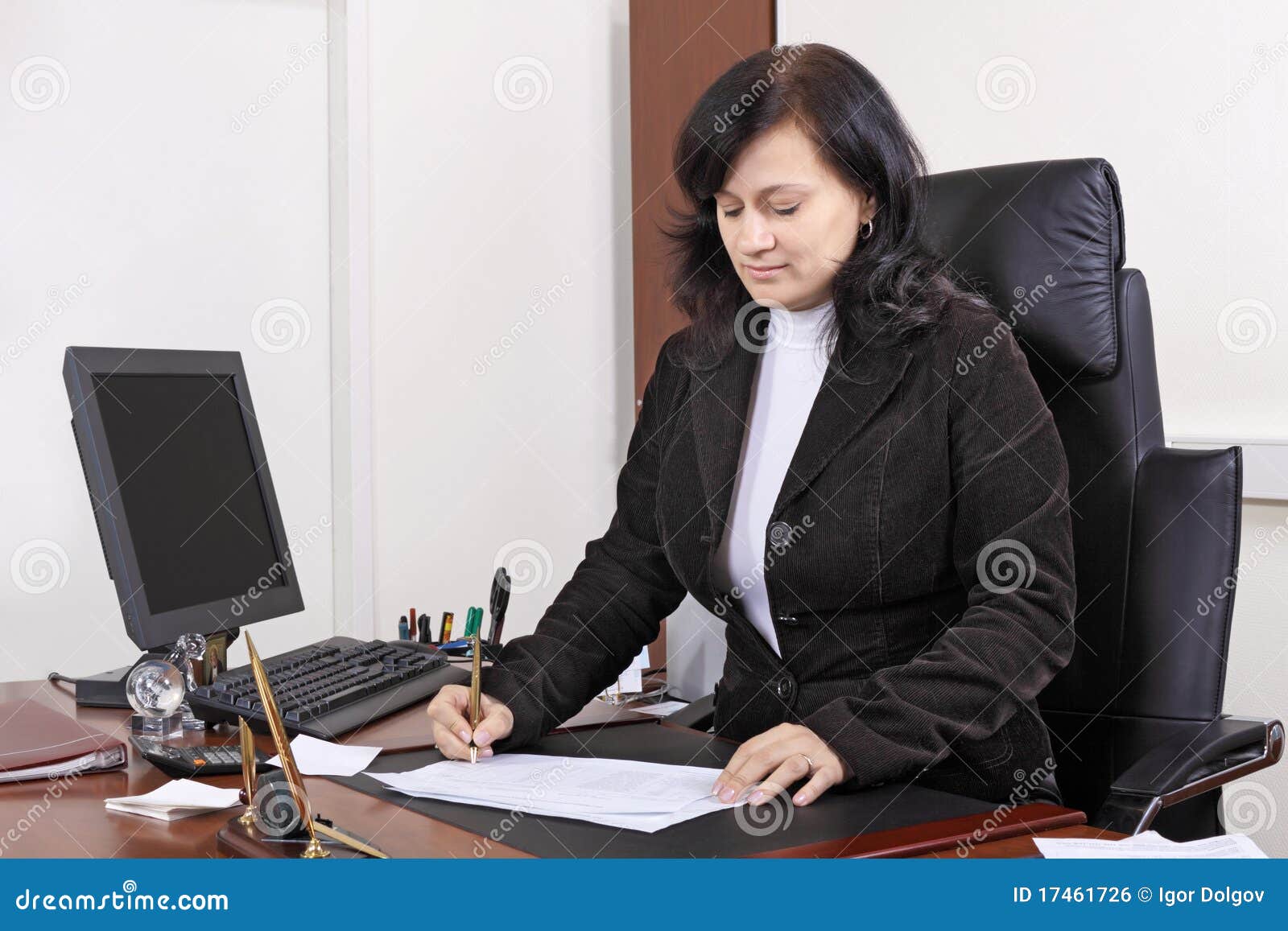 Mujeres de negocios foto de archivo. Imagen de oficina - 17461726, image size:1600x1157