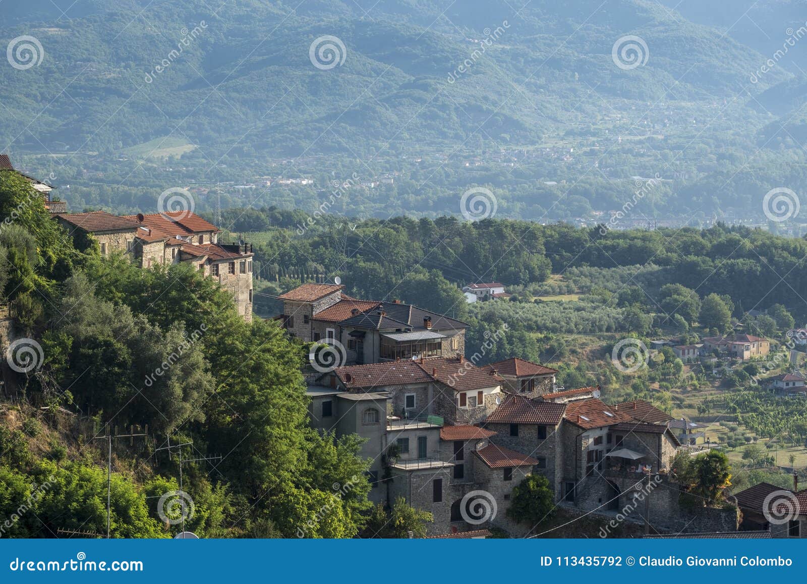 Mulazzo, Old Village in Lunigiana Stock Photo - Image of town, exterior ...