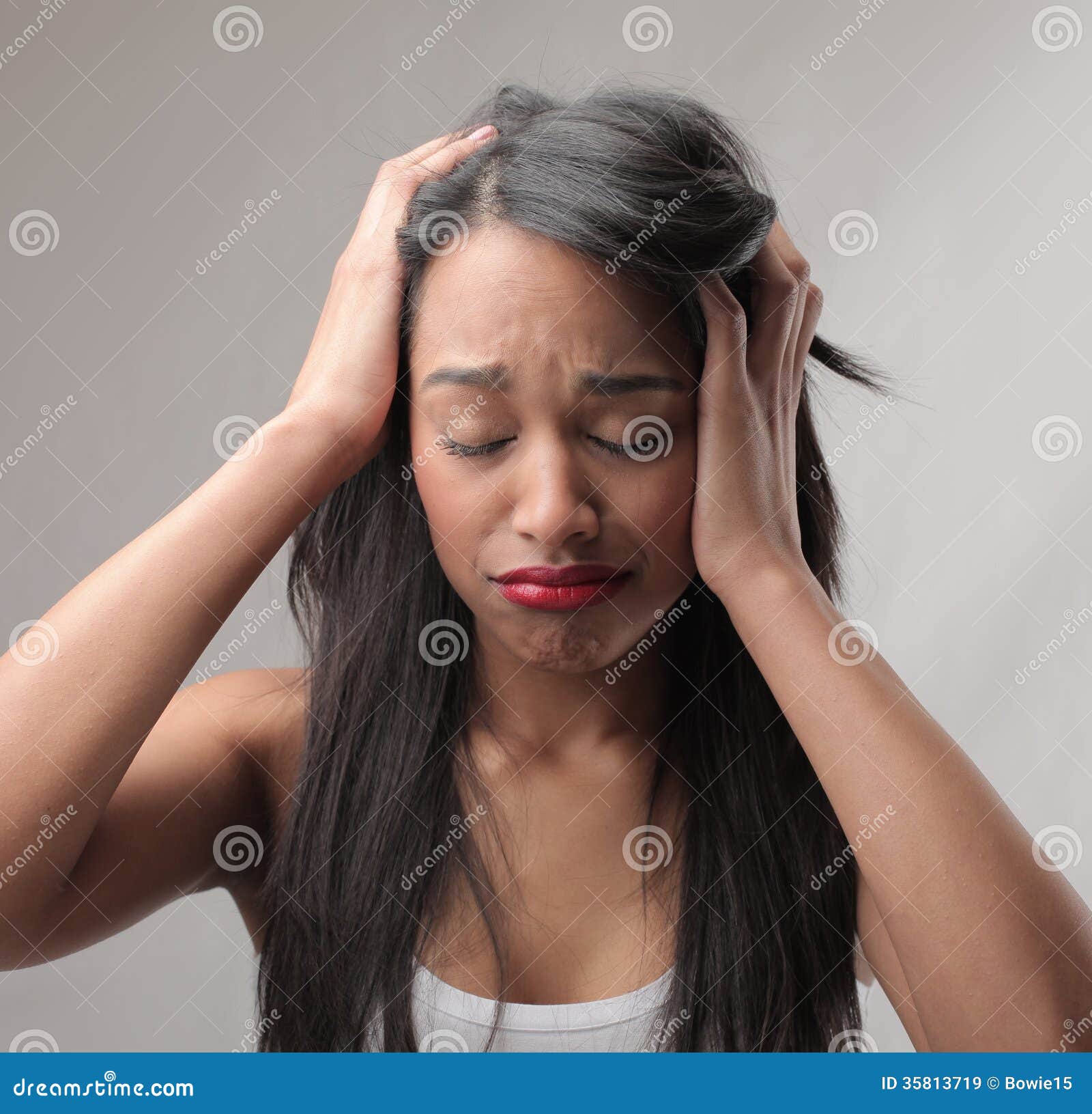 Mulher bonita desesperada imagem de stock. Imagem de parede 35813719