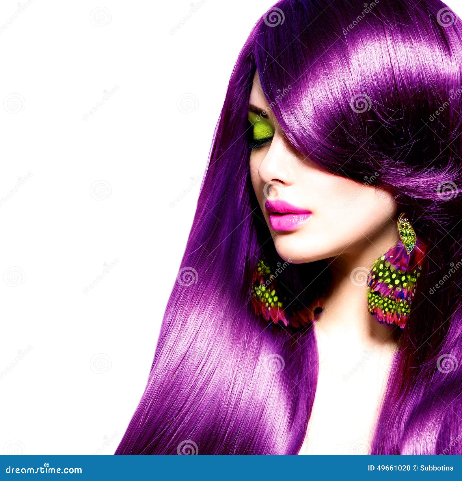 Baixe Mulher Bonita com Cabelo Roxo Longo e Cacheado PNG - Creative Fabrica