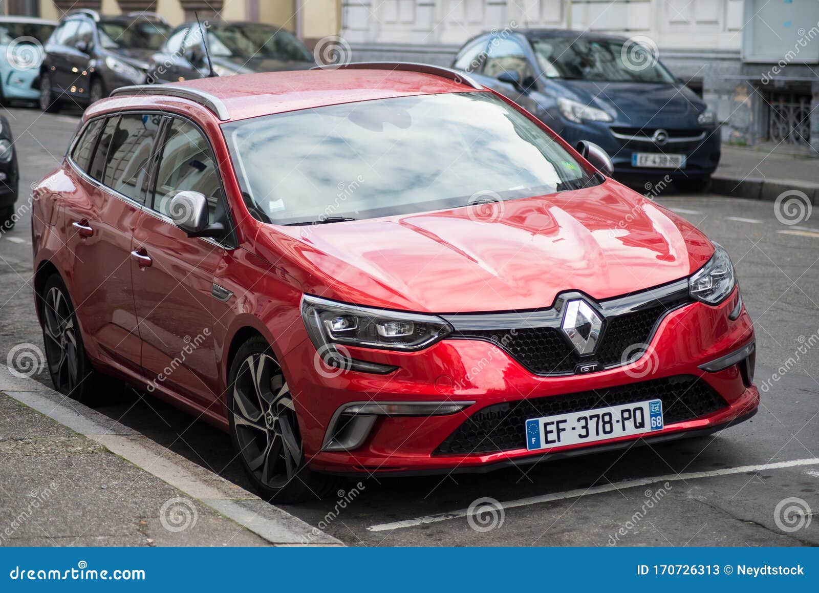 View of Red Renault Megane GT Parked in the Editorial Stock Photo - Image of january, back: 170726313