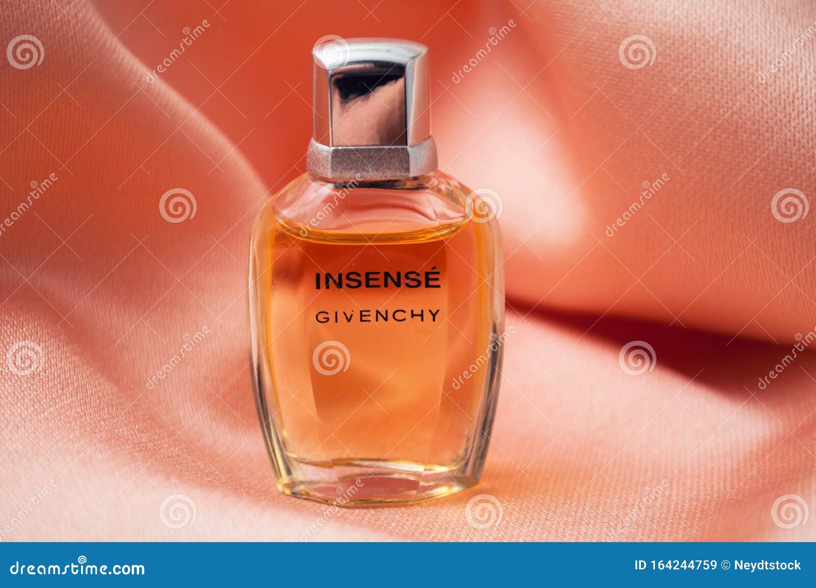 perfume insense givenchy