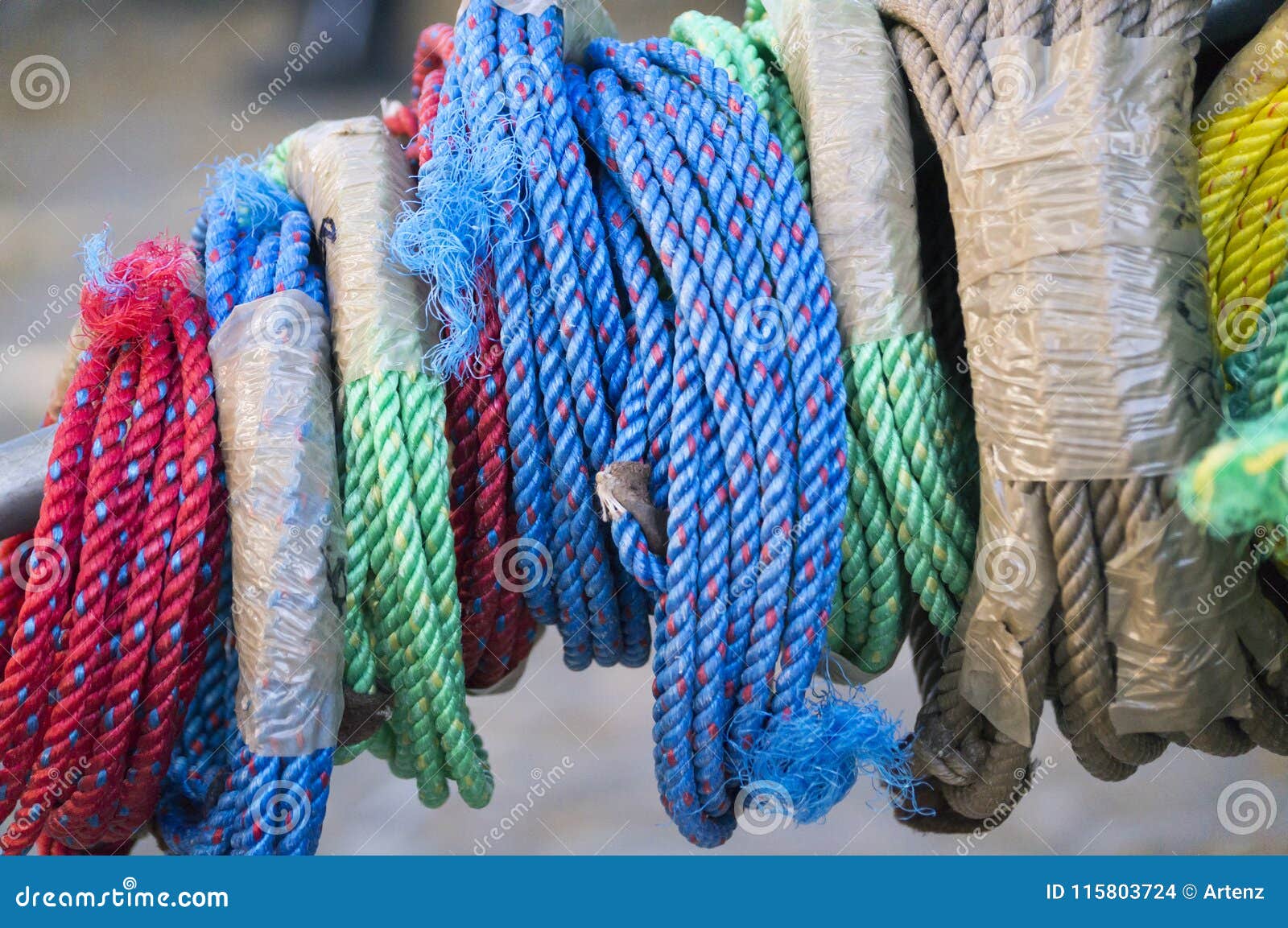muliple colors of polypropylene ropes