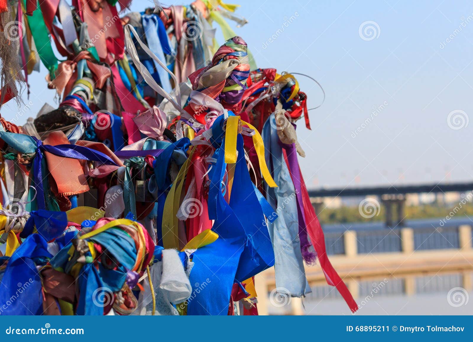 tied ribbons christmas tree