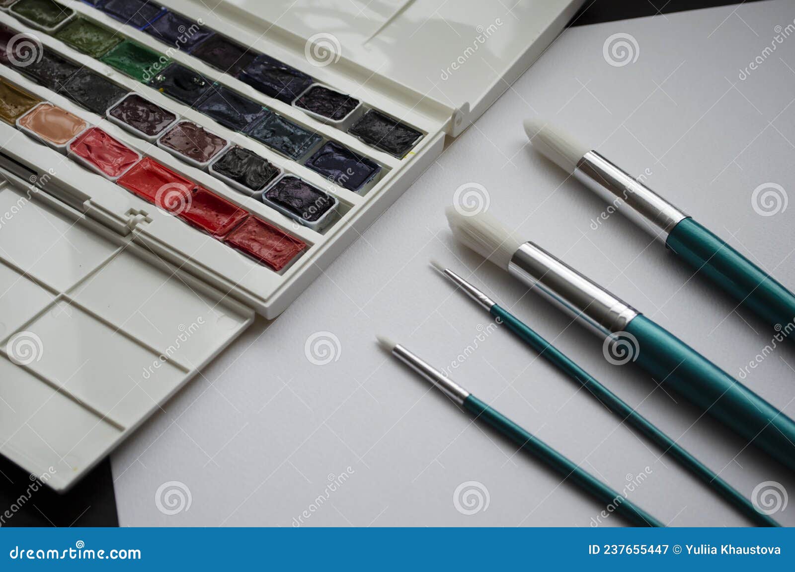 Multi Tools Artists Paint Brushes the Watercolor Box Paints Stock Image Image of creativity