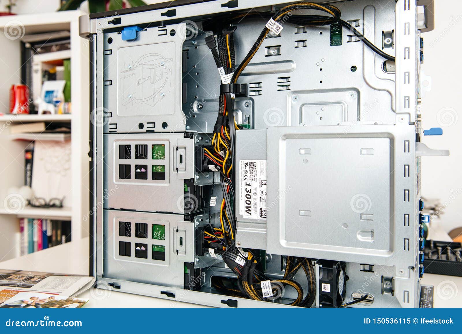 Multiple HDD and SSD Drive Disks Inside Dell Precision Workstation Editorial Image - Image of connection, inside: 150536115 Multiple HDD and SSD Drive Disks Inside Dell Precision Workstation Editorial Image - Image of connection, inside: 150536115