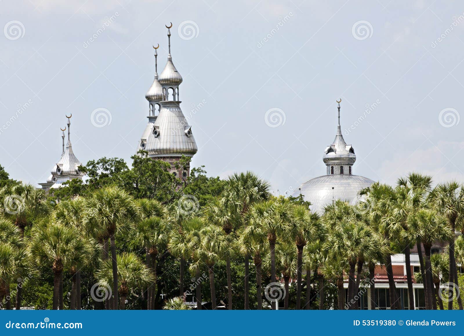 multiple minarets