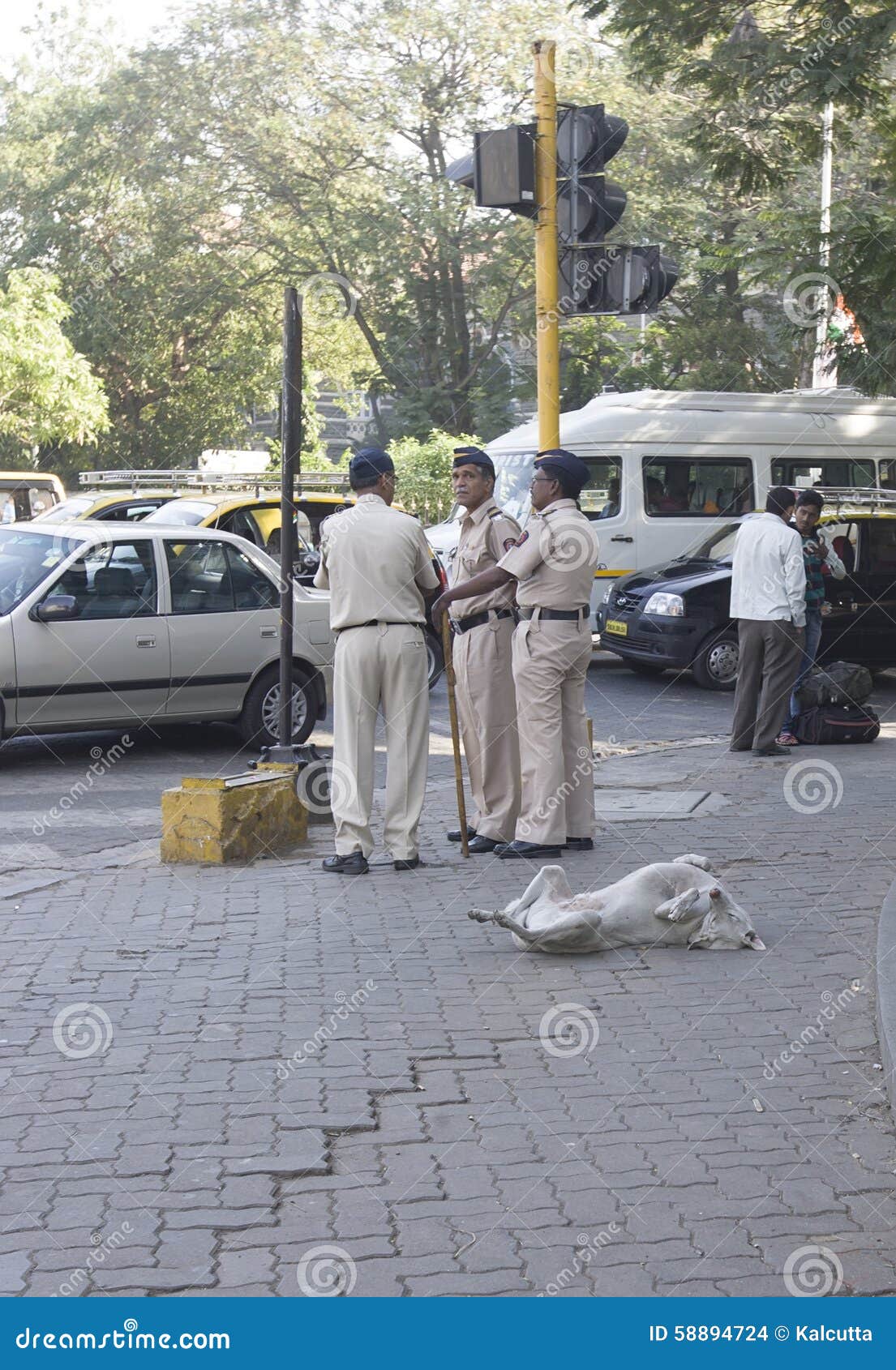 MUMBAI, INDIA - May 2015: Streets of Bombay - Indian Police and Editorial  Stock Image - Image of ancient, playing: 58894724