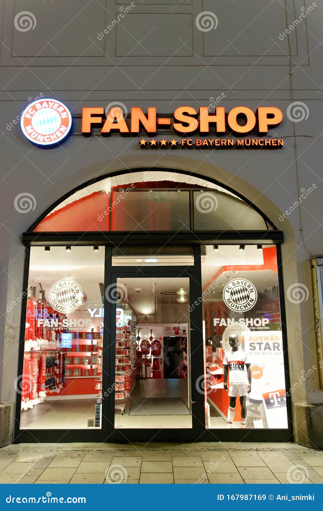 Fan Shop, Germany editorial stock image. Image of - 167987169