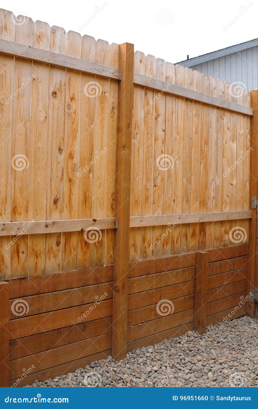 muro de pequeños palos de madera Stock Photo