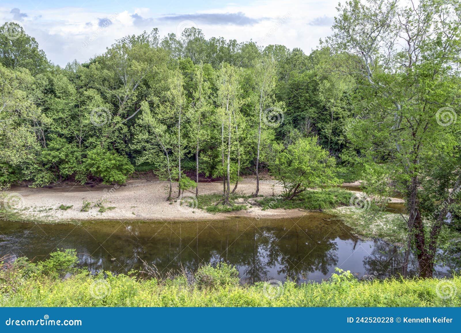 Escape to Nature's Embrace: Indiana's Muscatatuck County Park