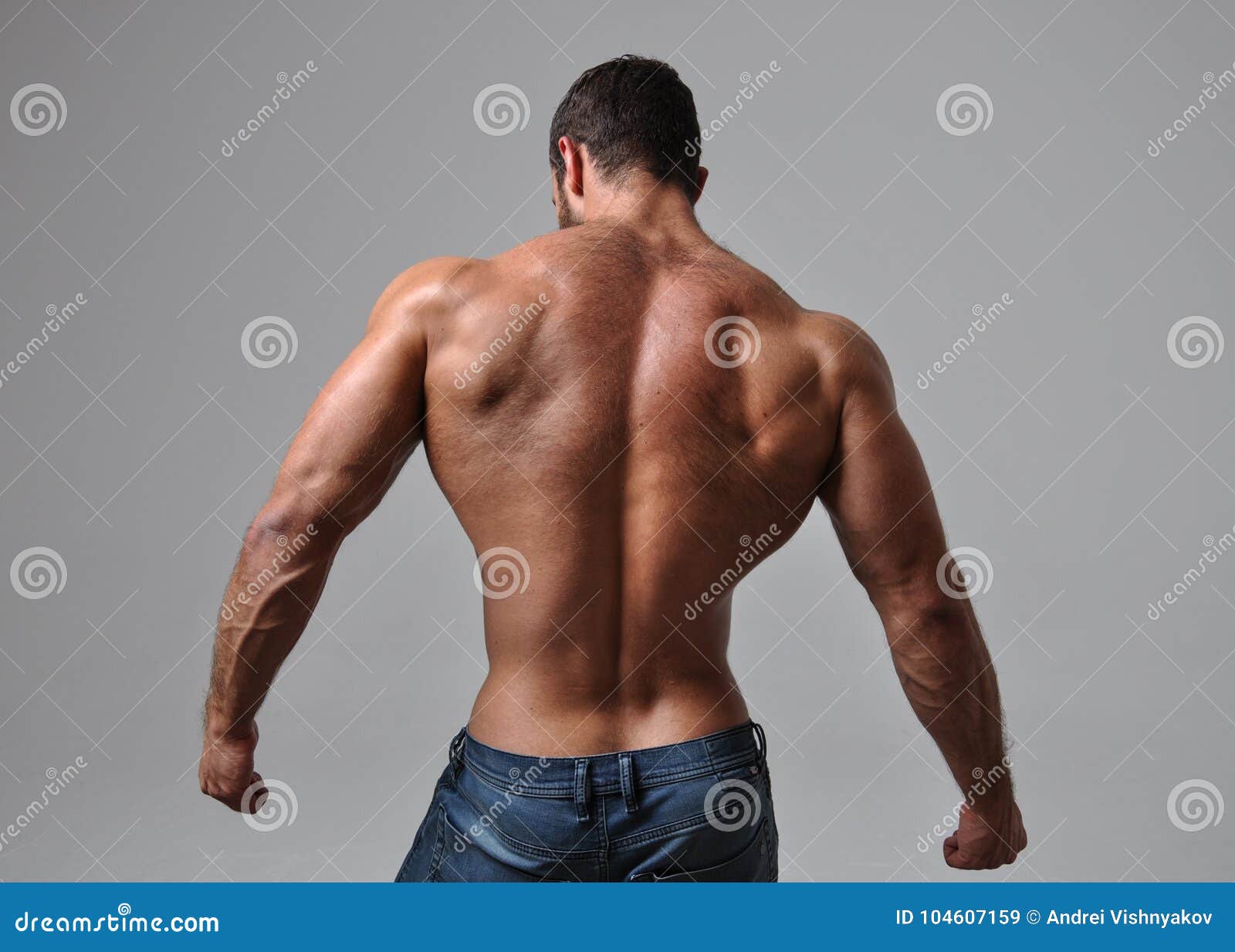 Мужская часть мужчины. Атлетическая спина. Мужская спина модель. Мужская спина мышцы. Прокаченная спина мужская.