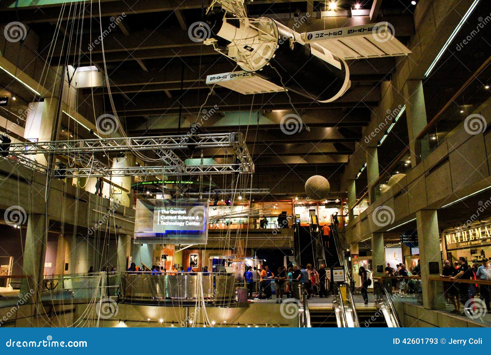 Museo di Boston di scienza fotografia stock editoriale. Immagine di turismo 42601793