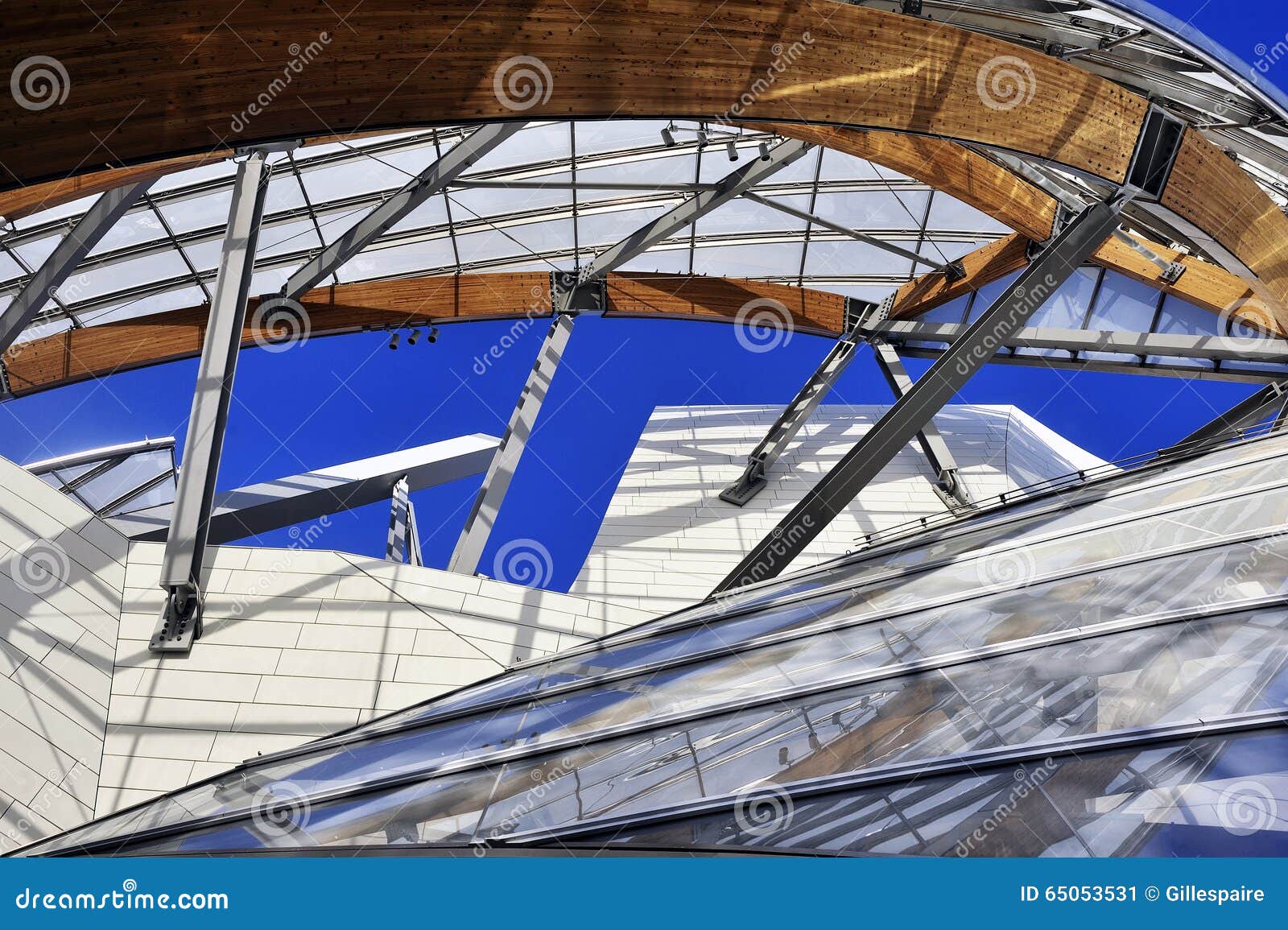 Museum Of Contemporary Art Of The Louis Vuitton Foundation Editorial Photo - Image of modern ...
