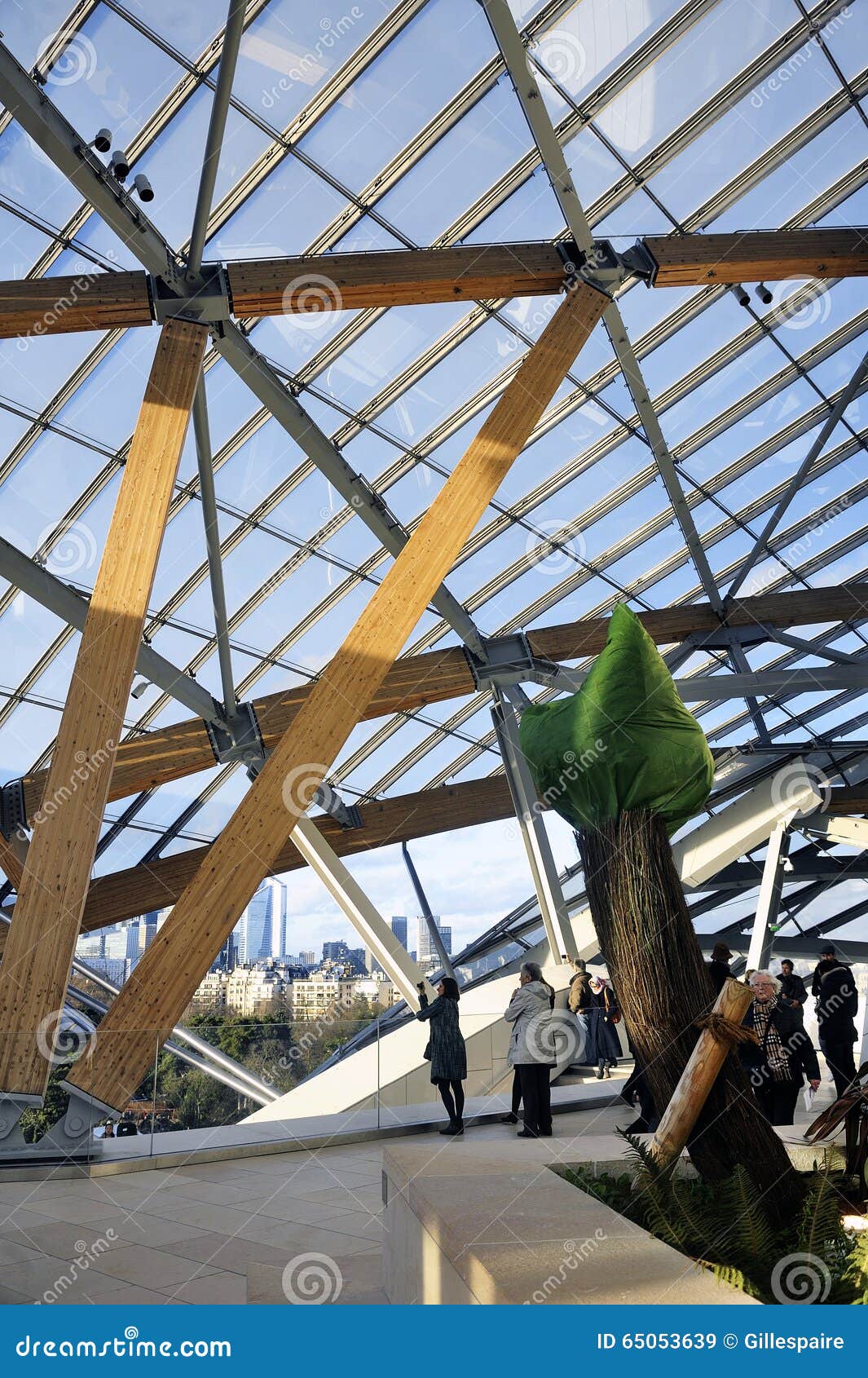 Museum Of Contemporary Art Of The Louis Vuitton Foundation Editorial Stock Image - Image of ...