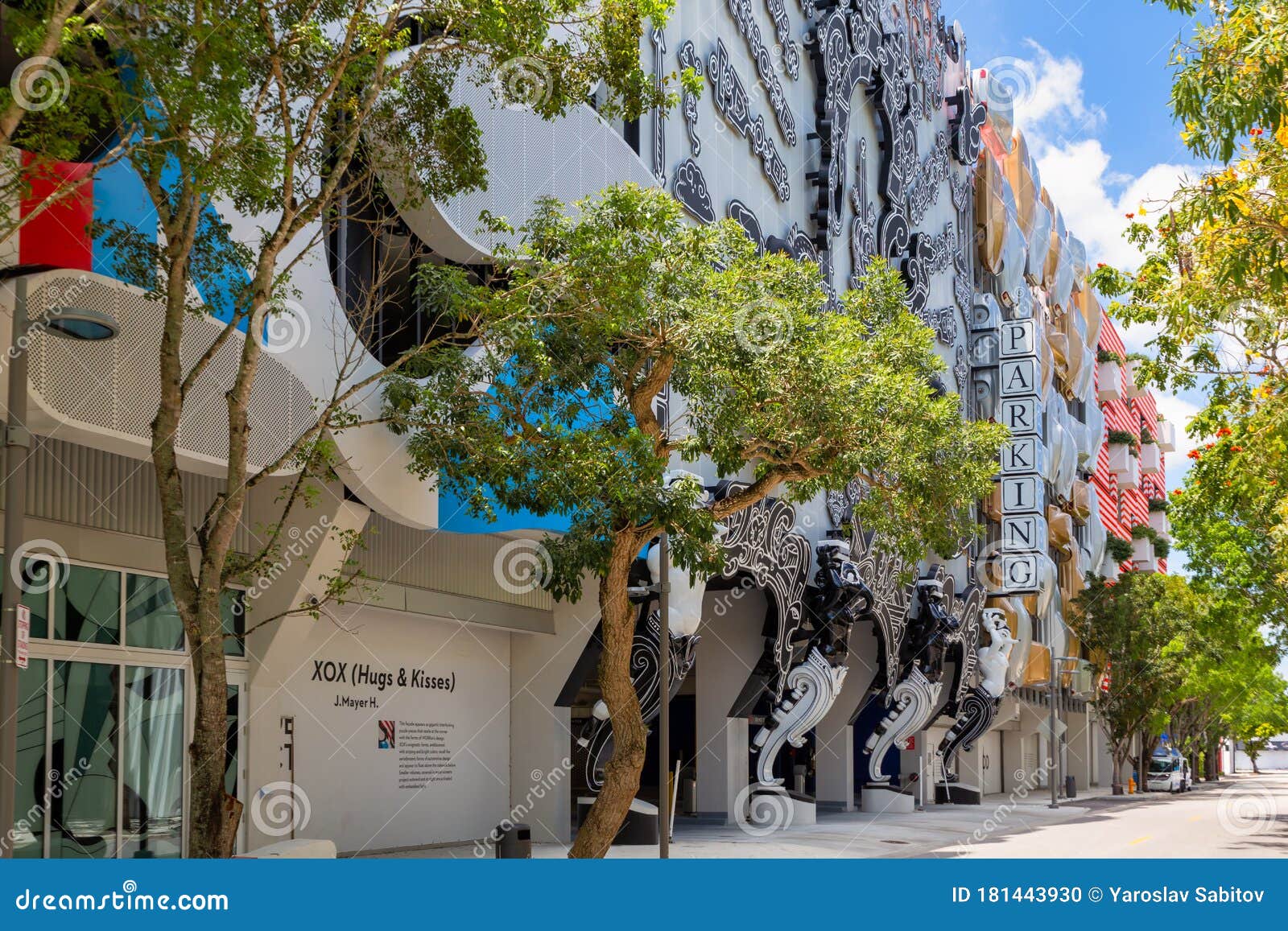 Museum Parking Garage In The Heart Of The Miami Design District Editorial Image - Image of ...