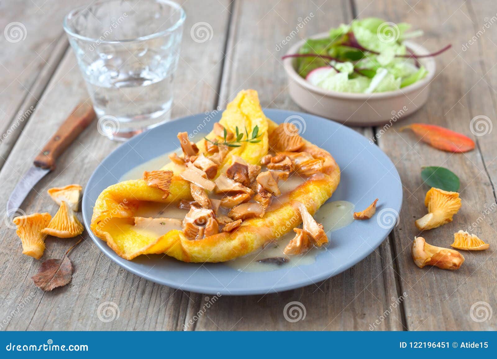 Mushroom omelette stock image. Image of diet, chanterelle 122196451