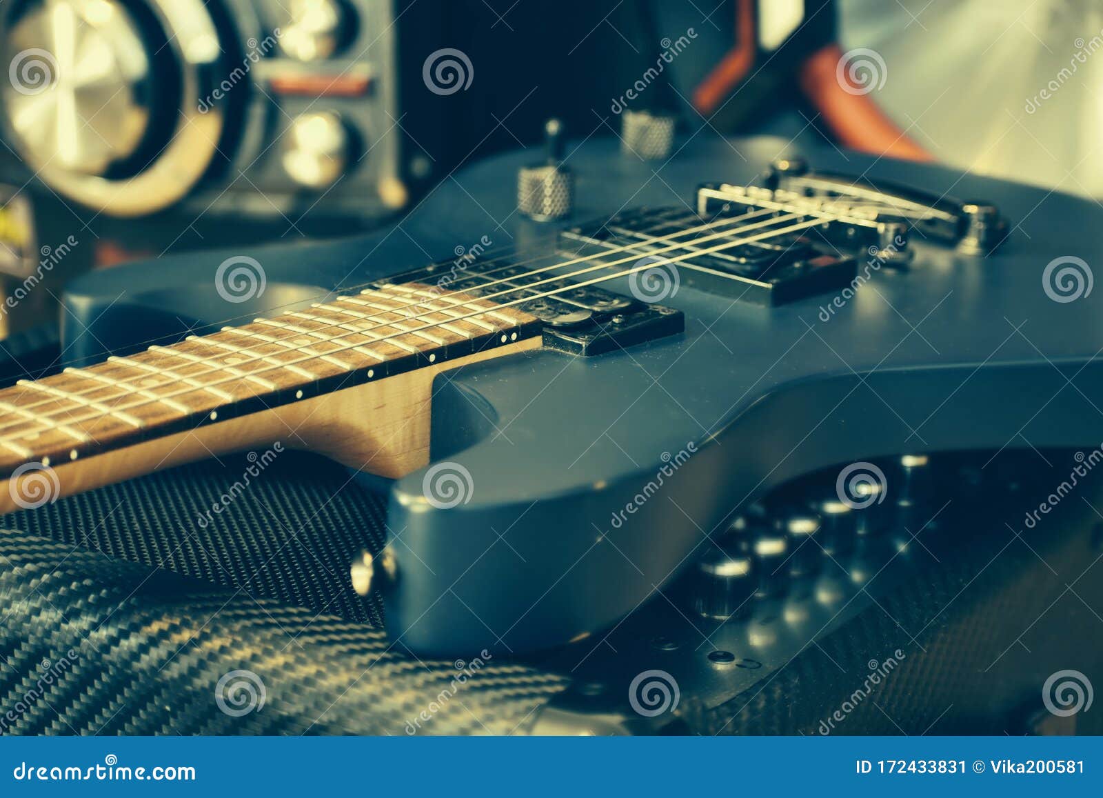 Electric Guitar Wallpaper. Blur. Background Music. Lessons of Guitar  Playing. String Melody. the Strings of a Musical Instrument Stock Image -  Image of chord, player: 172433831