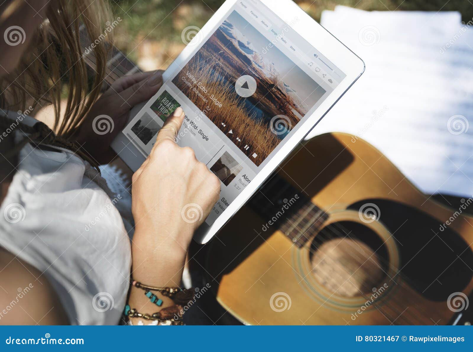 music steaming multimedia listening digital tablet technology co