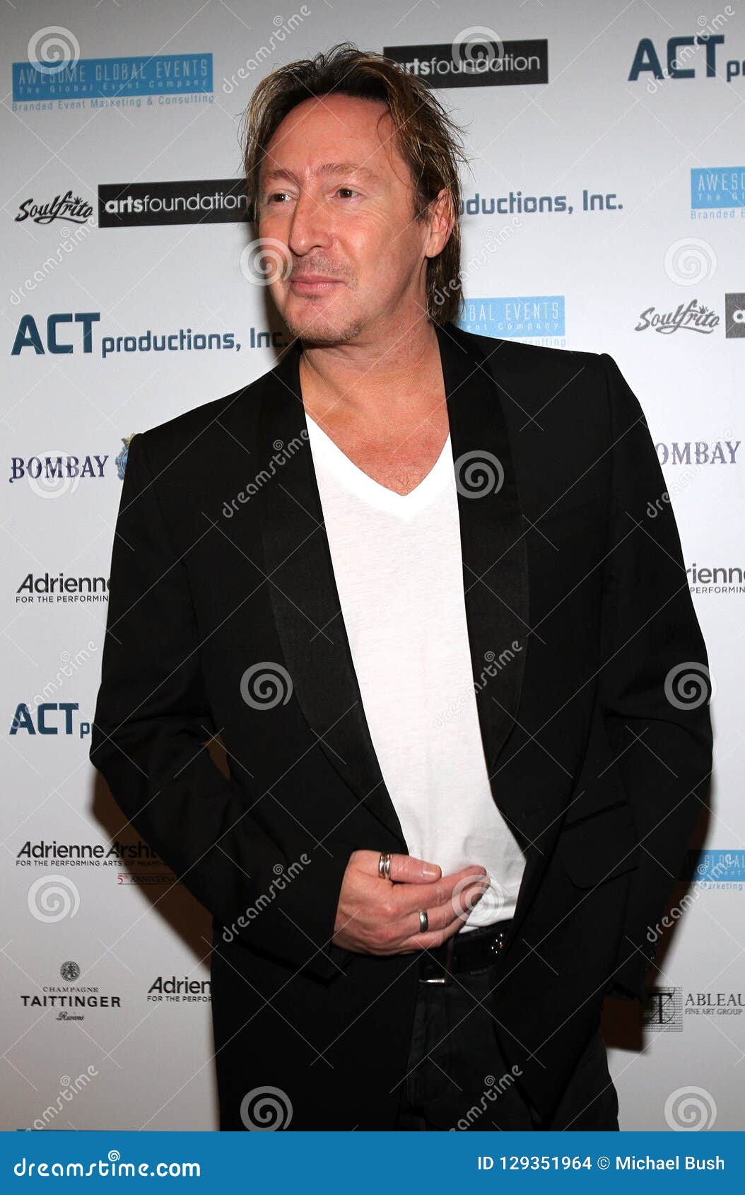 Julian Lennon Appears at an Exhibit Editorial Stock Image - Image of ...