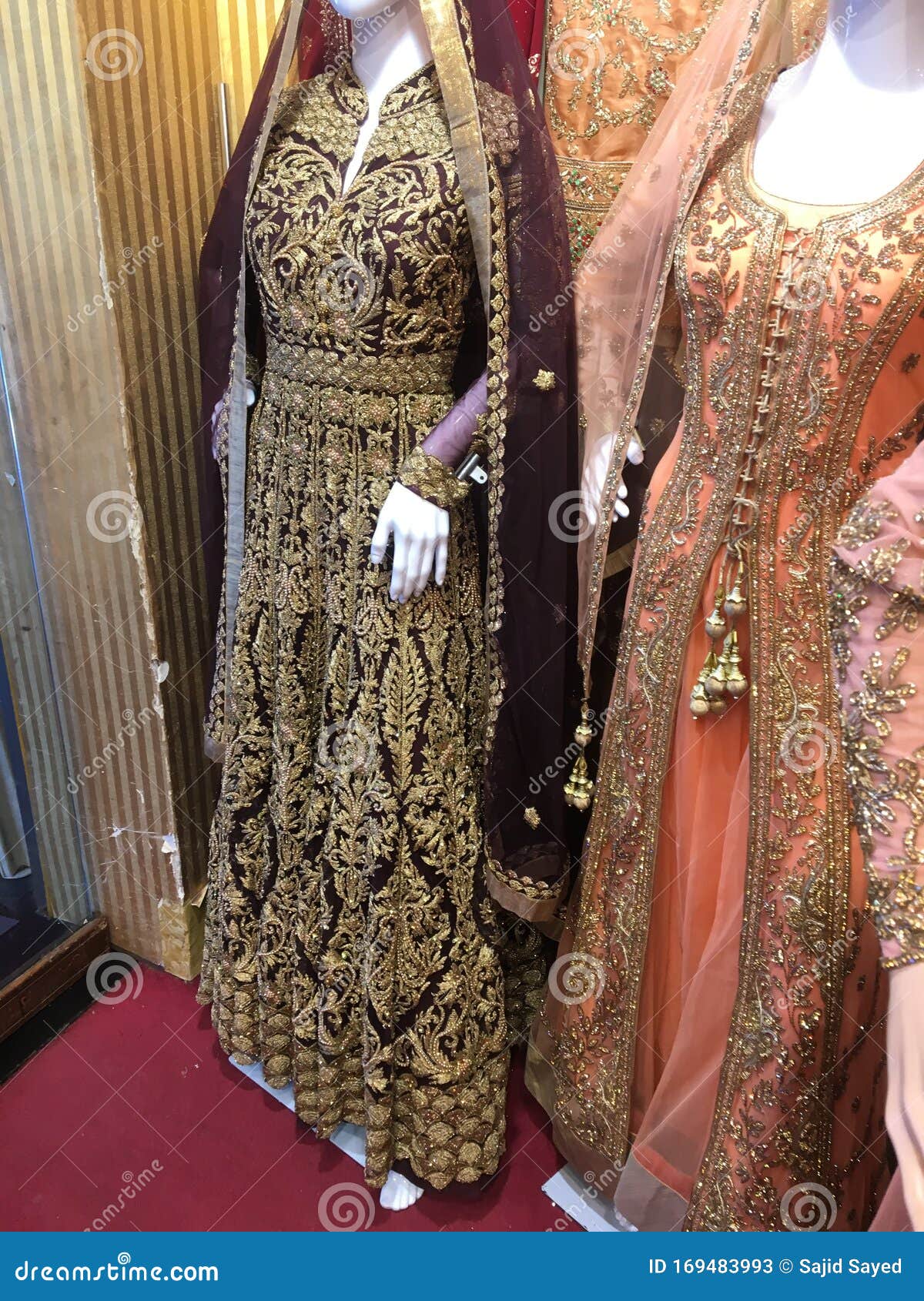 Muslim Bride Wedding Dress in India ...