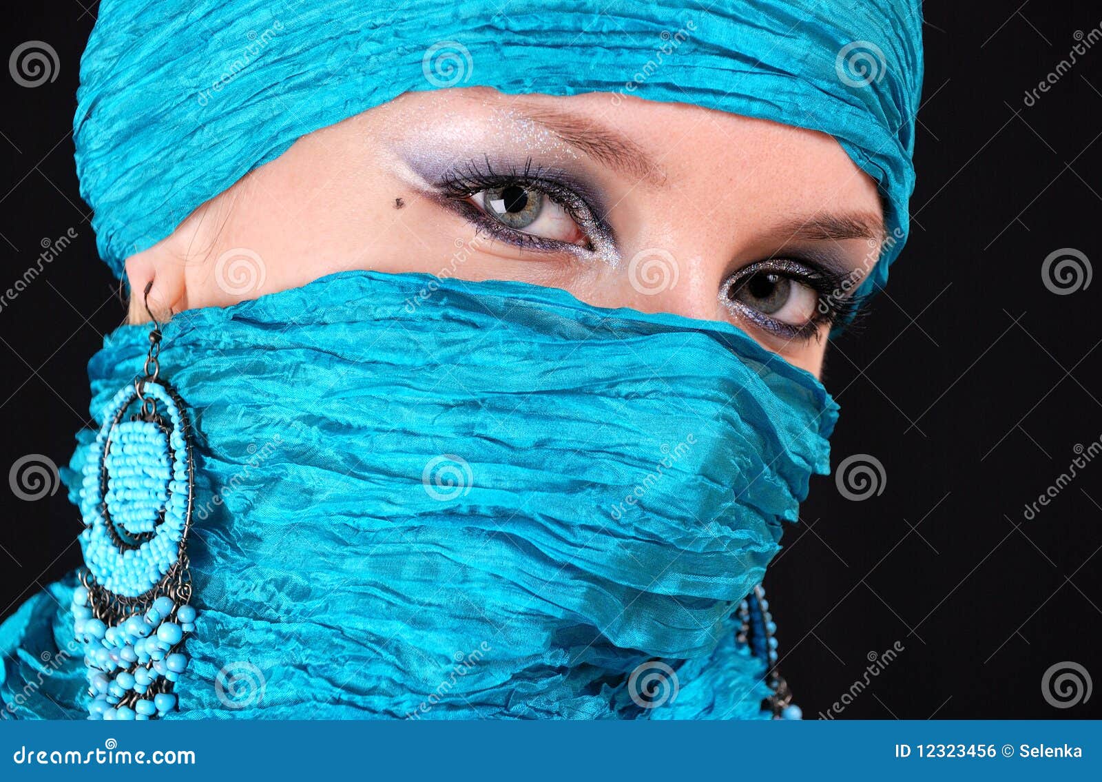 705 Muslim Girl Blue Eyes Photos Free Royalty Free Stock Photos From Dreamstime