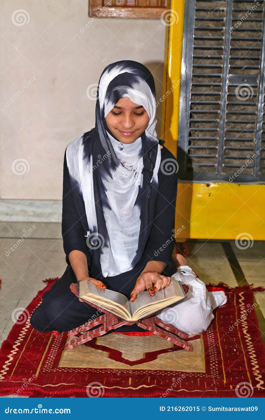 Indian Muslim Teen Girls