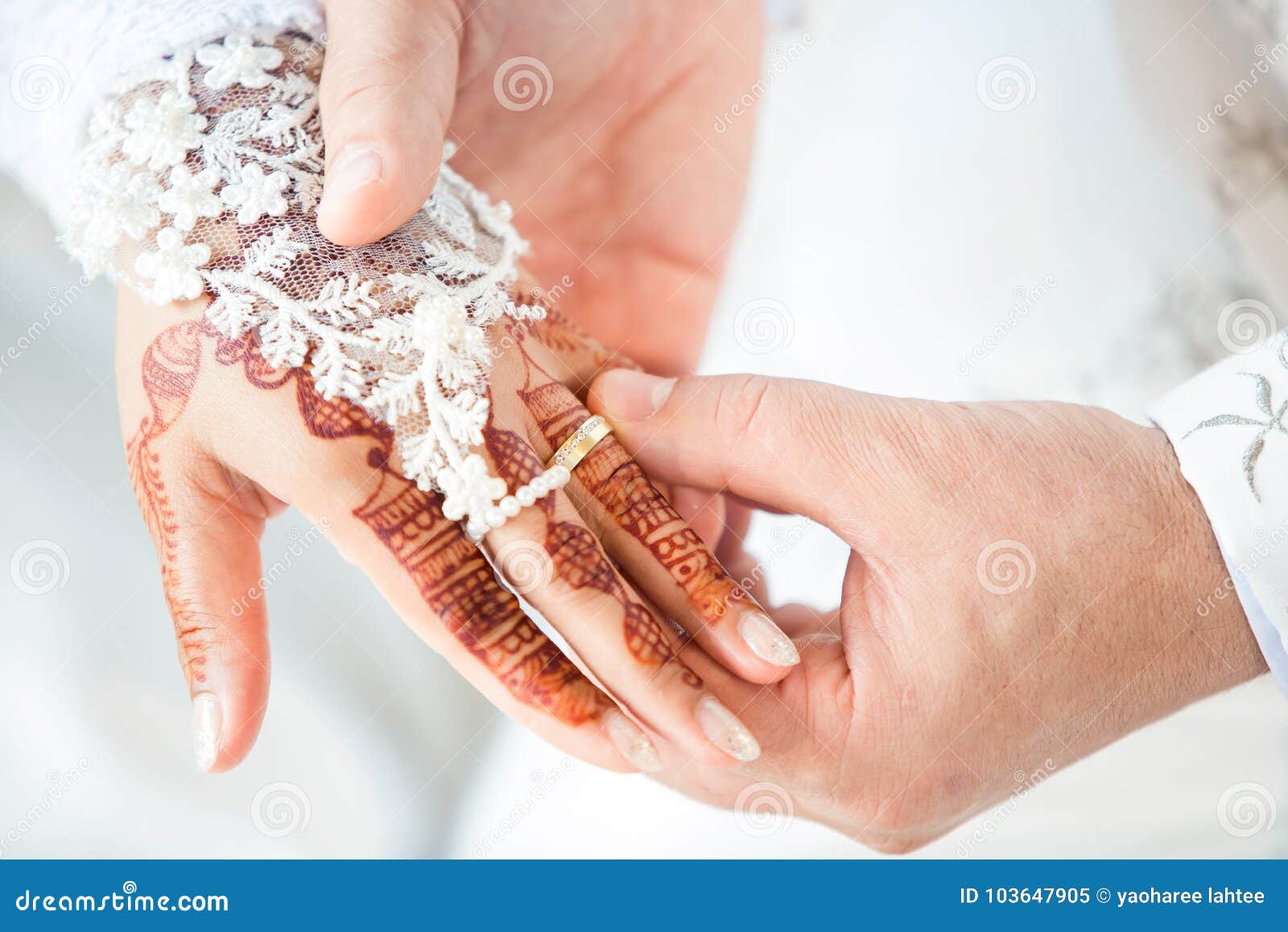 Muslim Groom Wears the Ring Bride Stock Image Image of dress, bunch 103647905