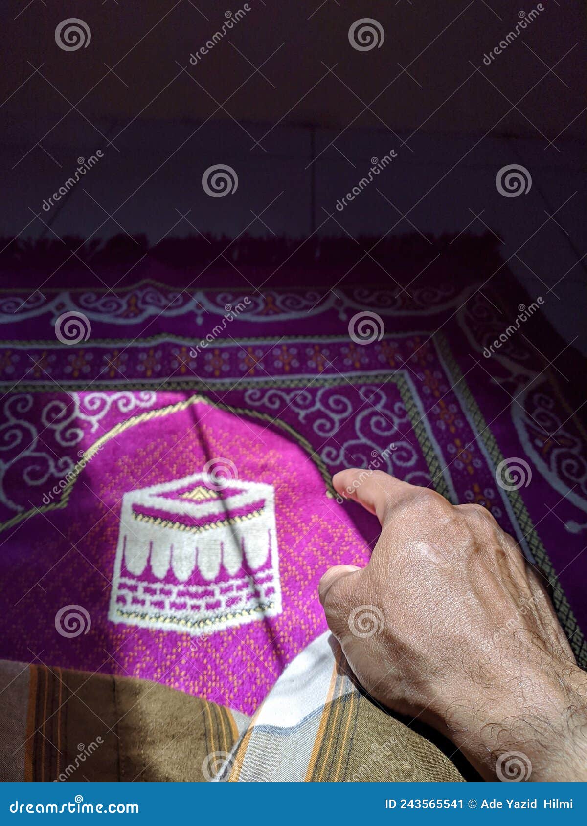 Muslim is Praying on a Prayer Rug Stock Image Image of stripes