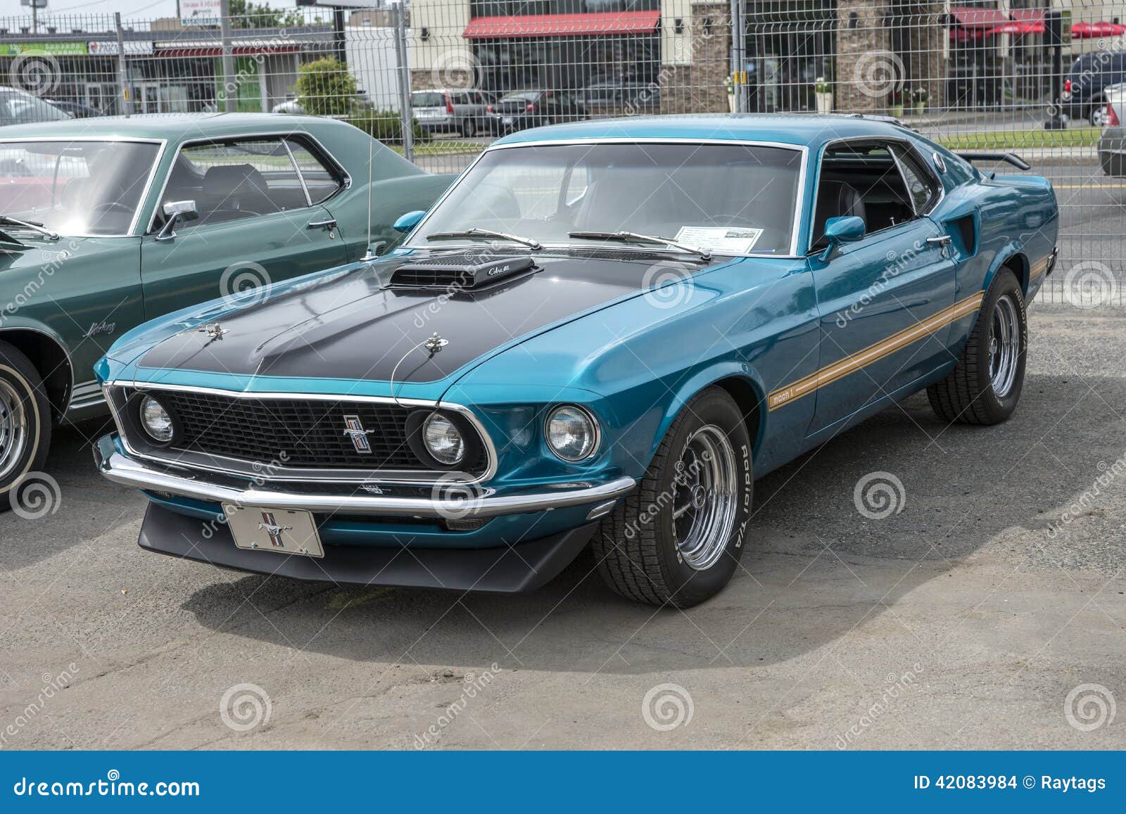 Ford mustang editorial stock image. Image of engine, exposition - 42083984