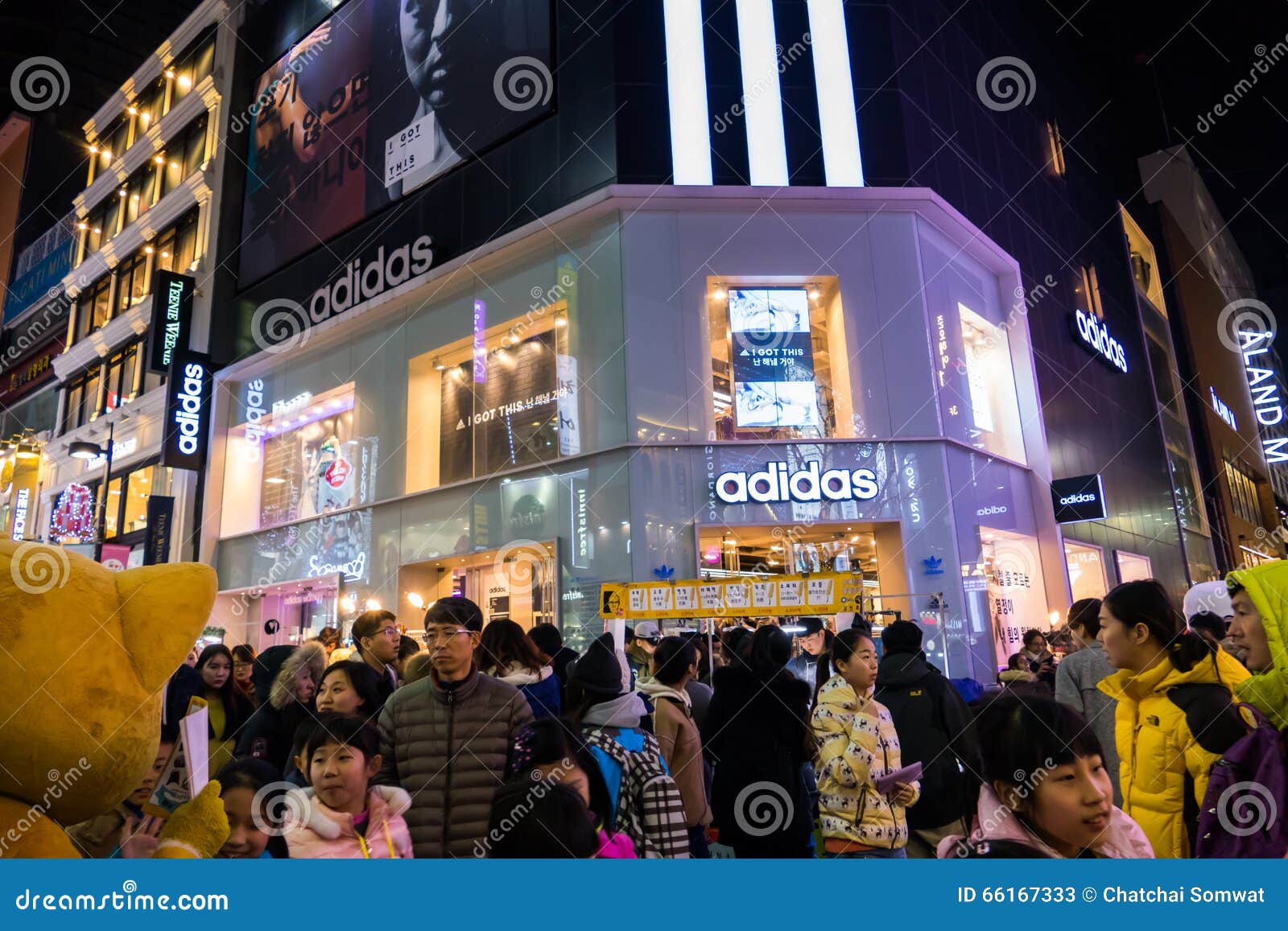 Myeongdong Market Shopping Street 