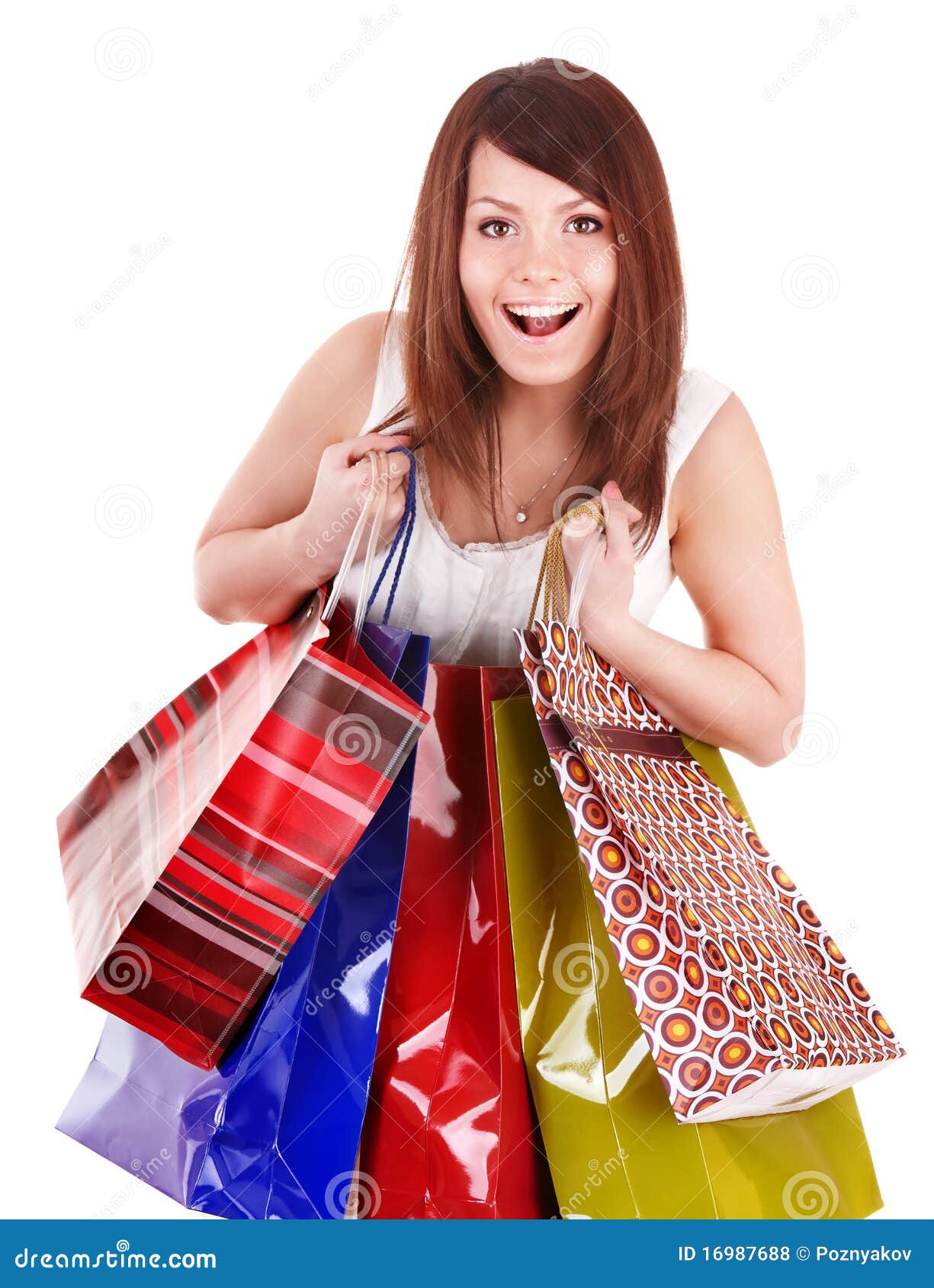 Mädchenholding-Gruppen-Einkaufstasche. Farbige Gruppen-Einkaufstasche der jungen Frau Holding. Getrennt
