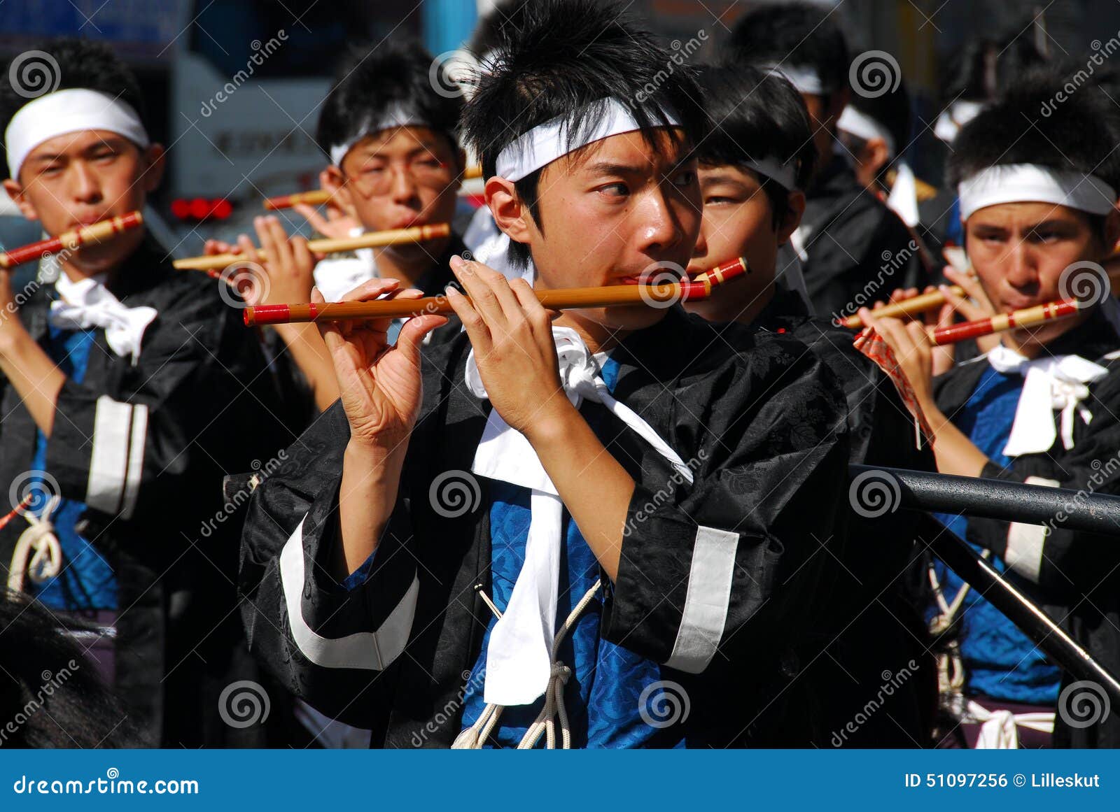 Músicos De La Flauta De Japón Foto editorial Imagen de pista, japonés 51097256