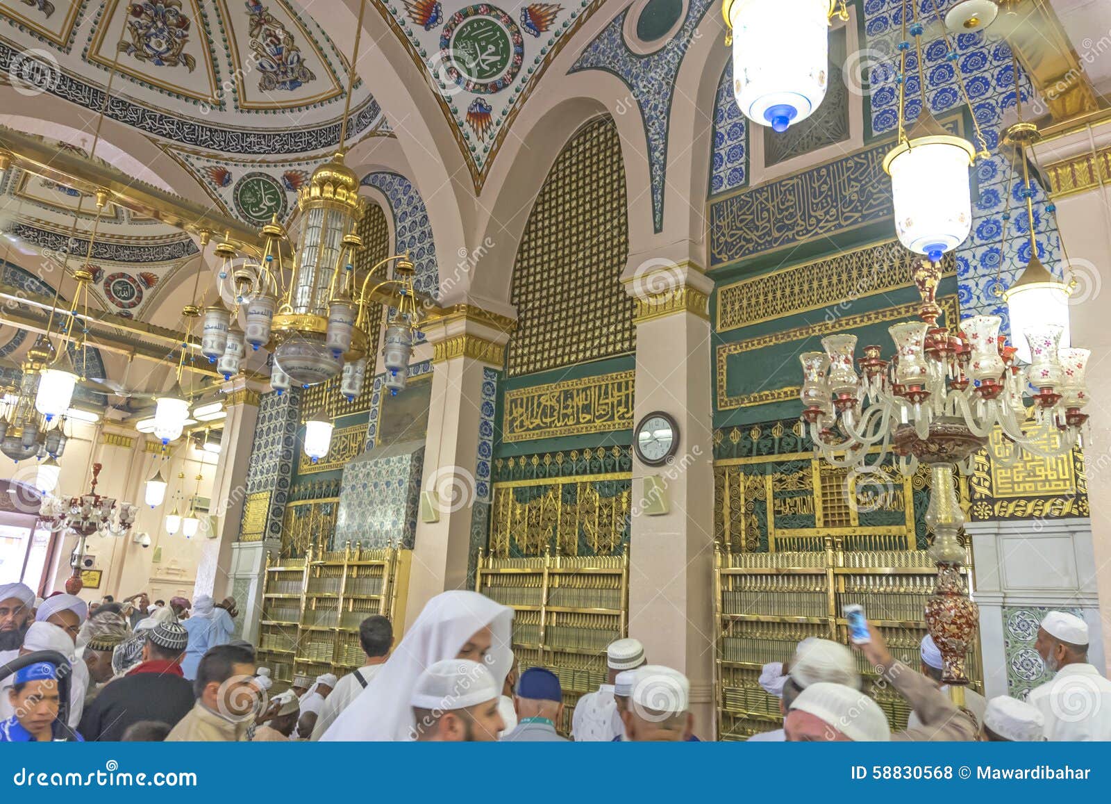 Nabawi Moschee Redaktionelles Stockfoto Bild Von Leuchten