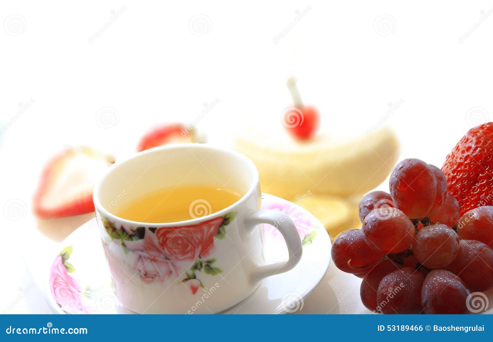 Nachmittagstee kann sich entspannen gleichzeitig geben dem Körper eine ergänzende Energie und eine langsame Zeit auch Eine Tasse Tee und Frucht