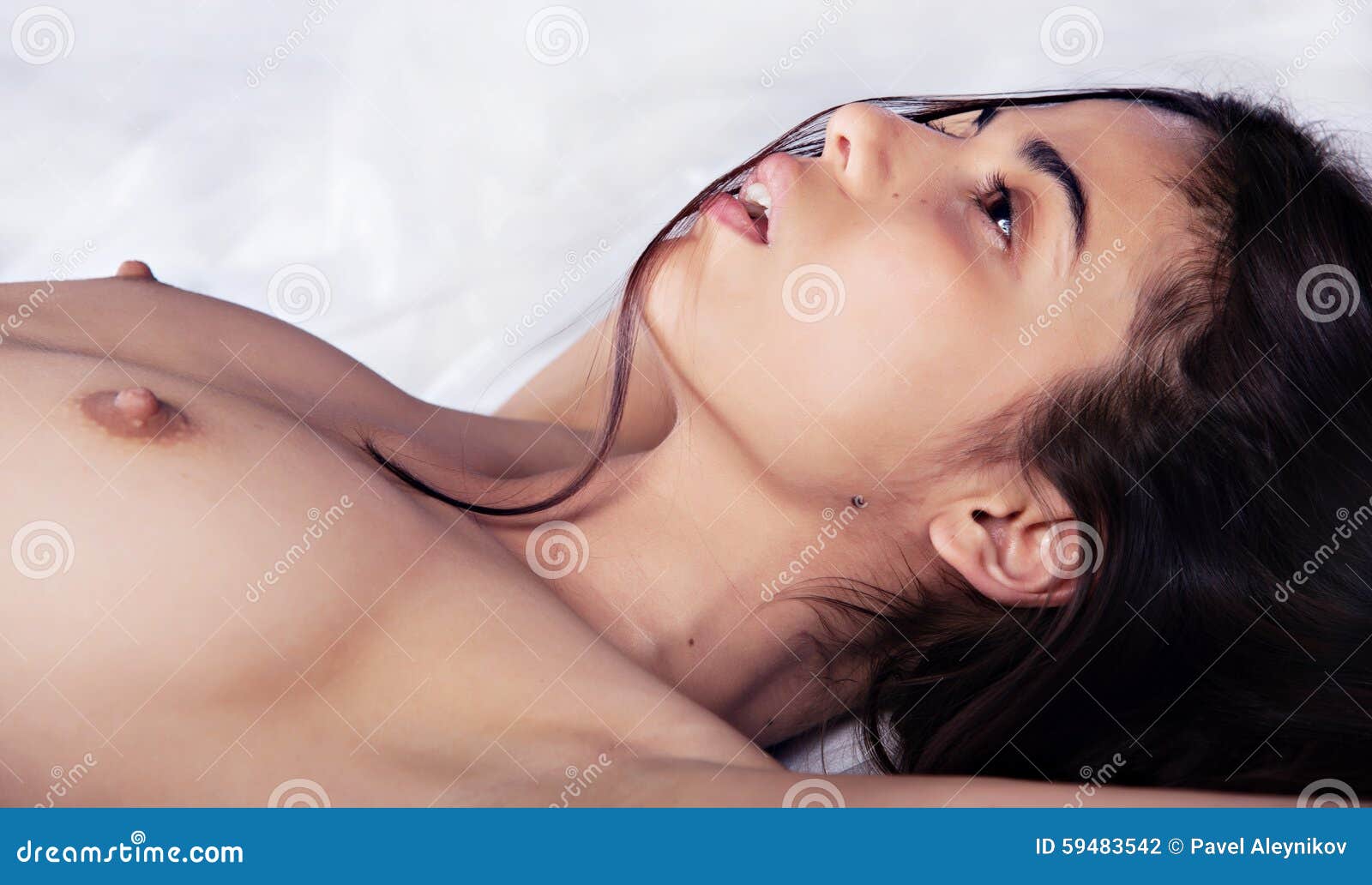 gorąca dziewczyna nagie zdjęcie wibratory analne porno
