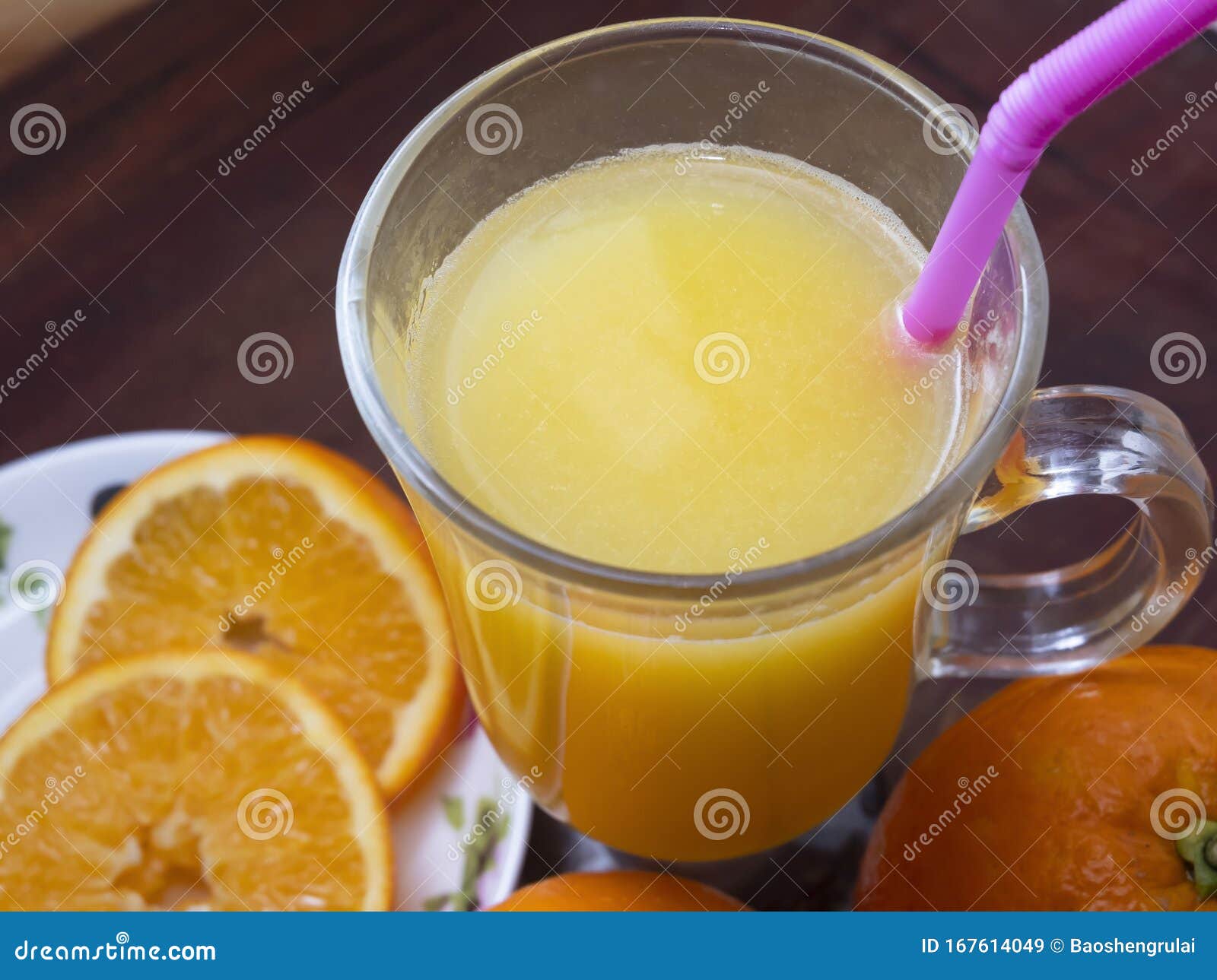 Nahe Gelegener Frischer Orangensaft Stockbild - Bild von myokardial ...