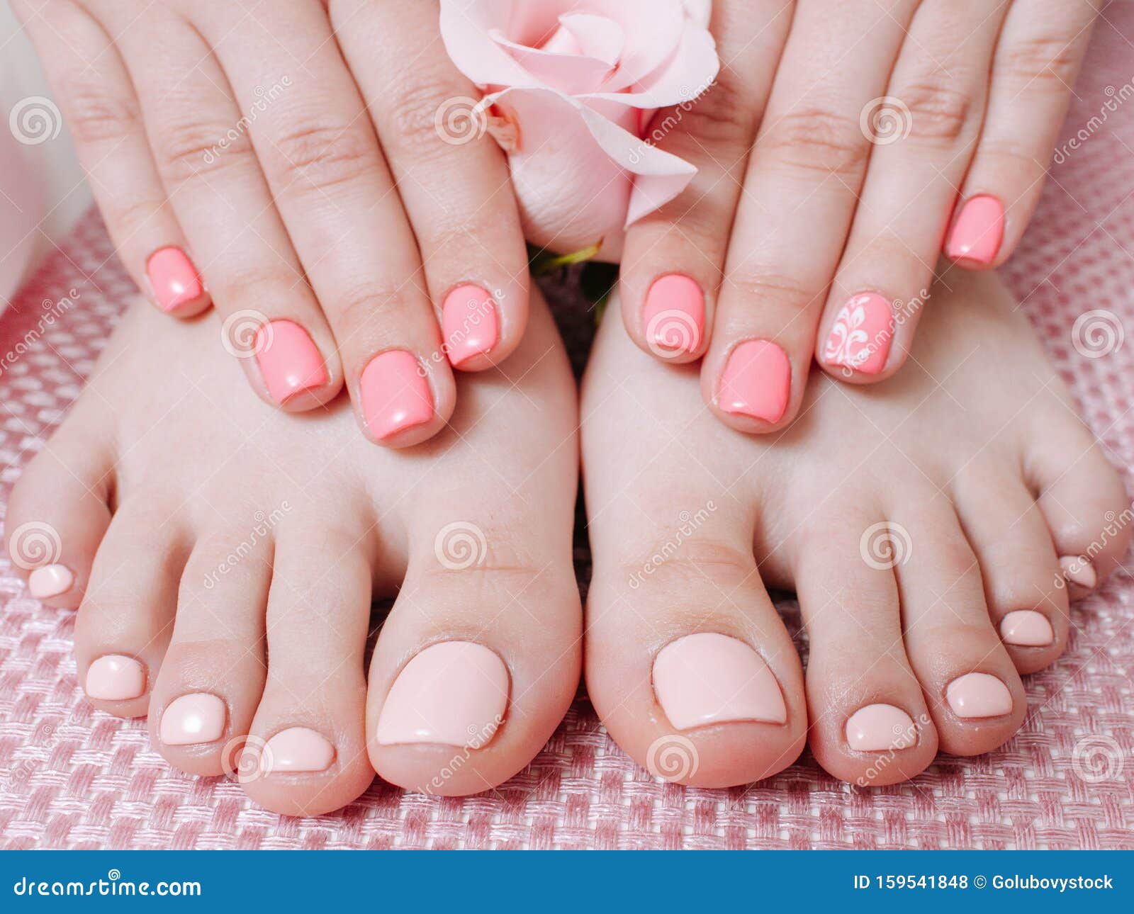 Pink sparkles feet