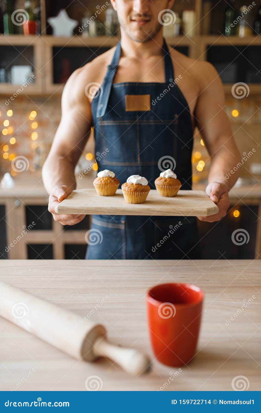 The nude chef
