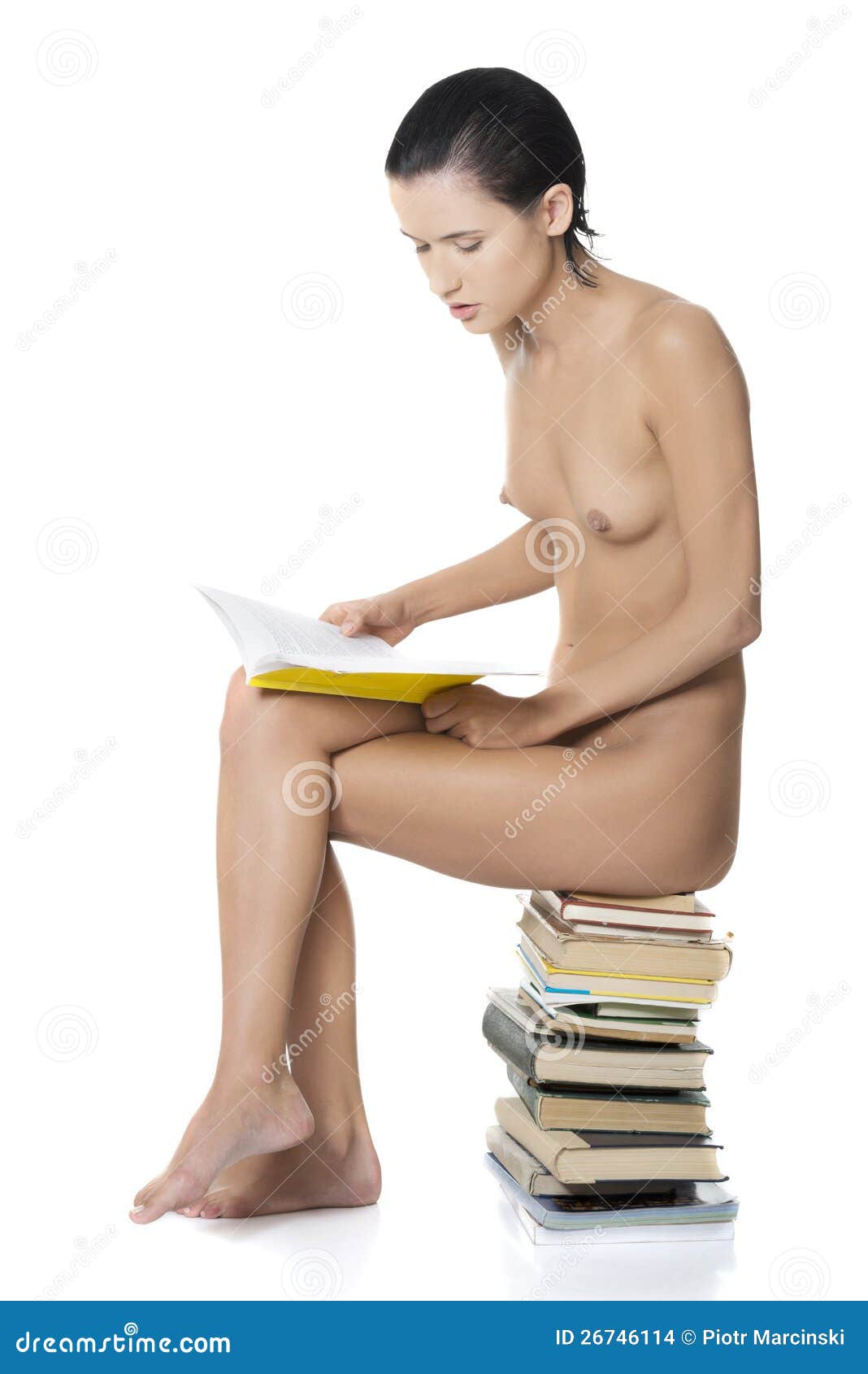 Naked women reading books