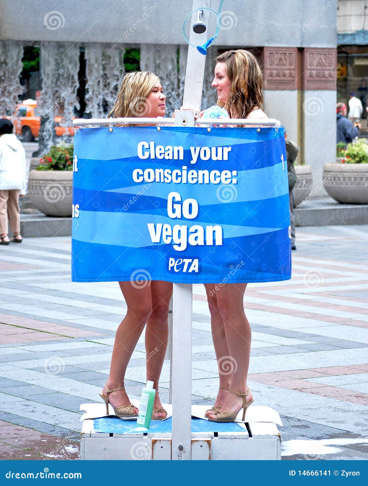 Naked Peta Ladies Protest editorial photo. Image of seattle - 14666141