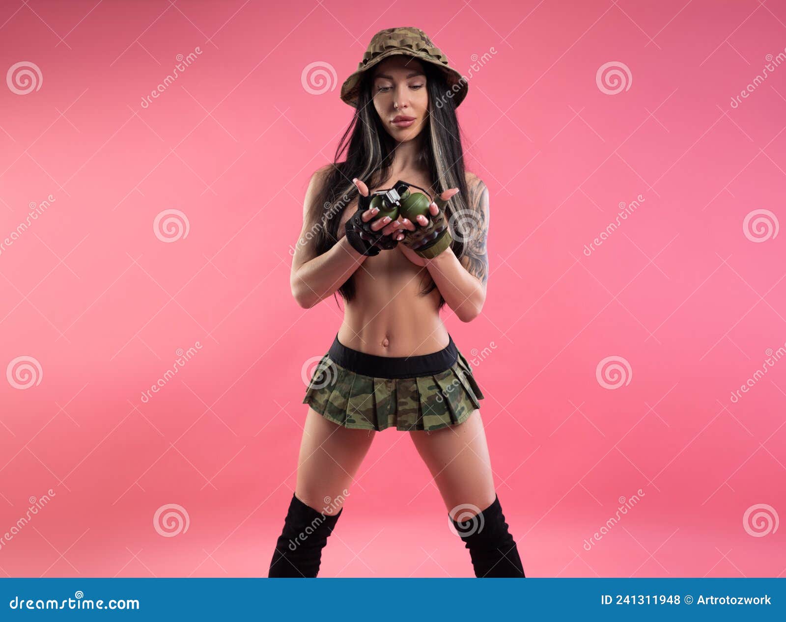 Nude Army Girl Pics