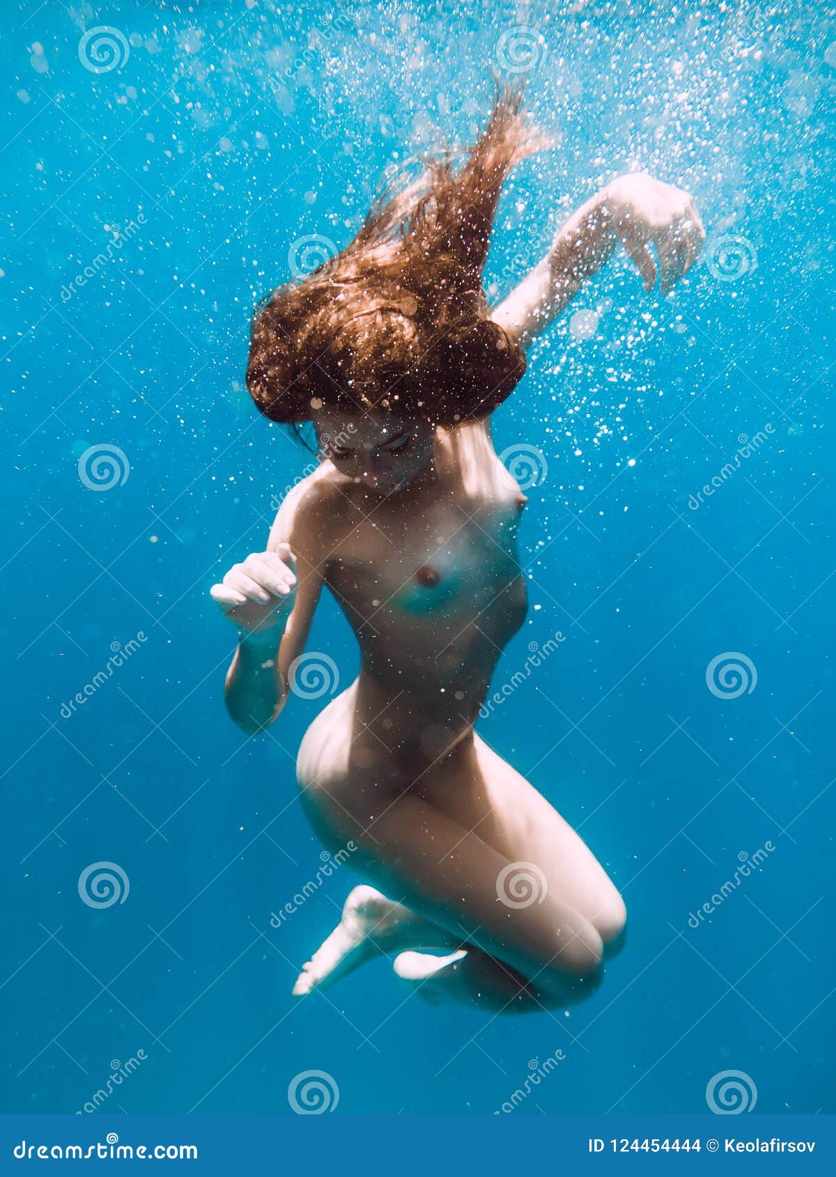 Pictures Of Women Nude Underwater