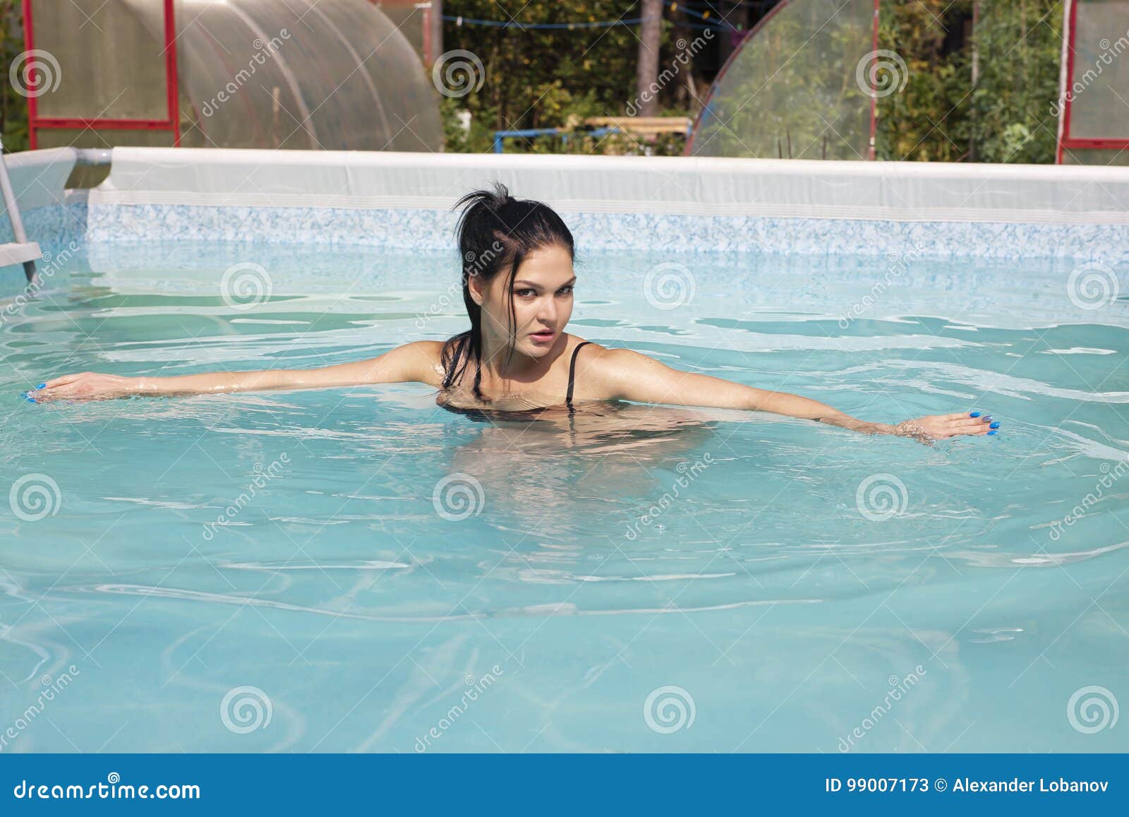 Naked Girls In A Pool