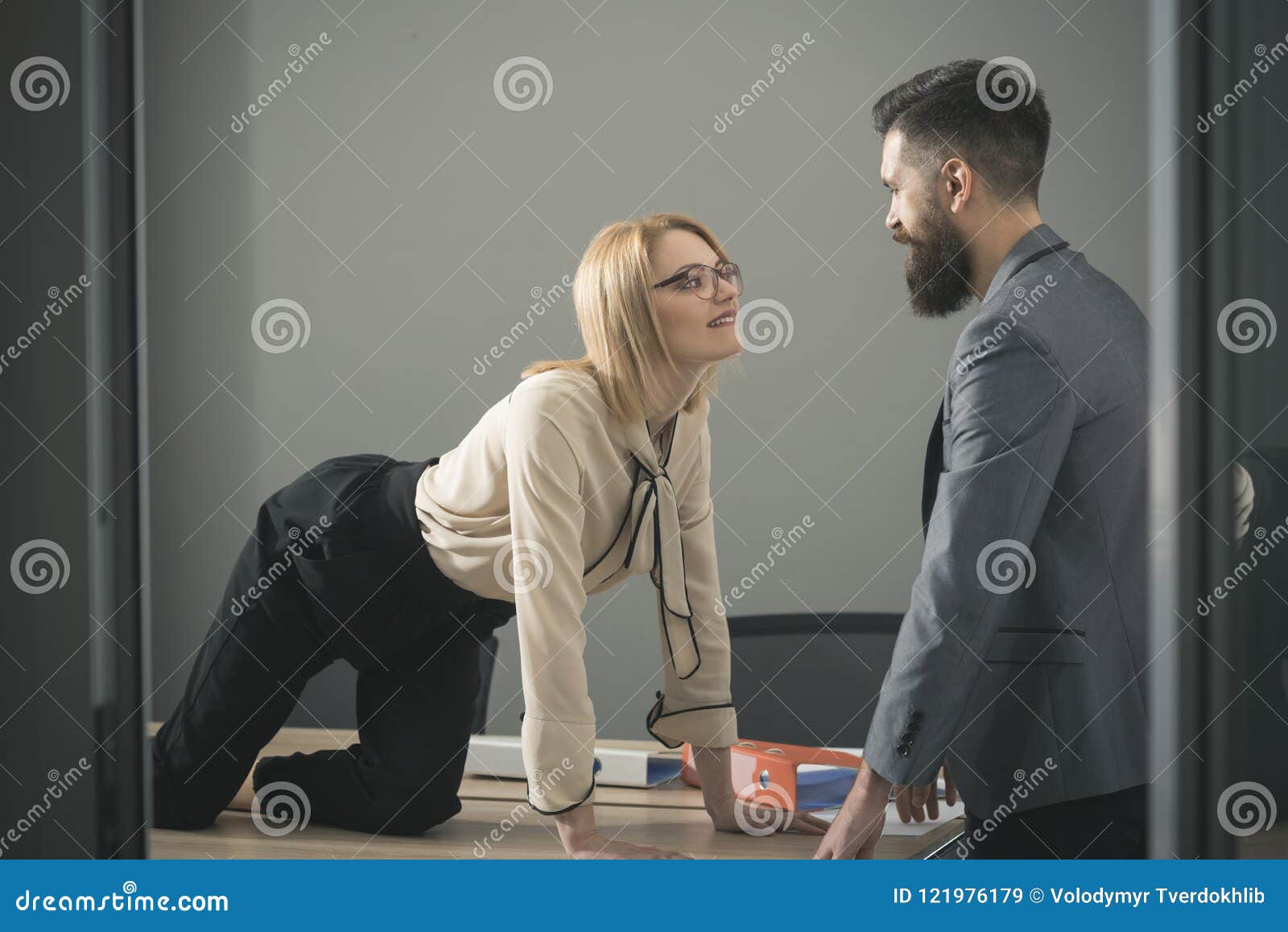 Namoradeira Sexual No Trabalho O Secretário foto foto