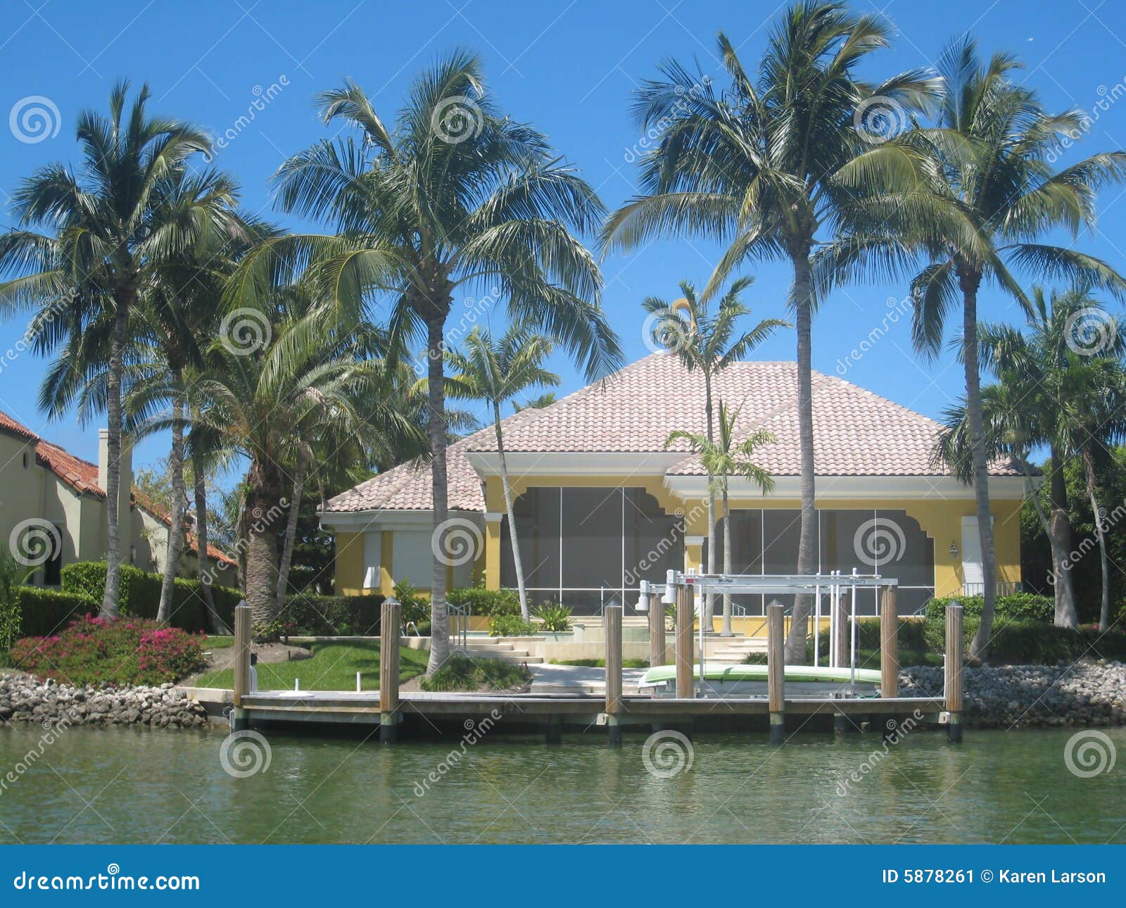 Naples Bayfront Home 02 stock image. Image of luxury, tree 5878261