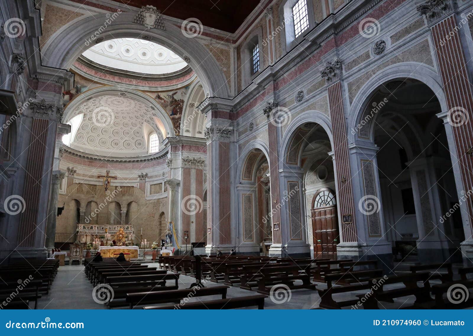 Napoli Interno Della Basilica San Giovanni Maggiore Stock Photo