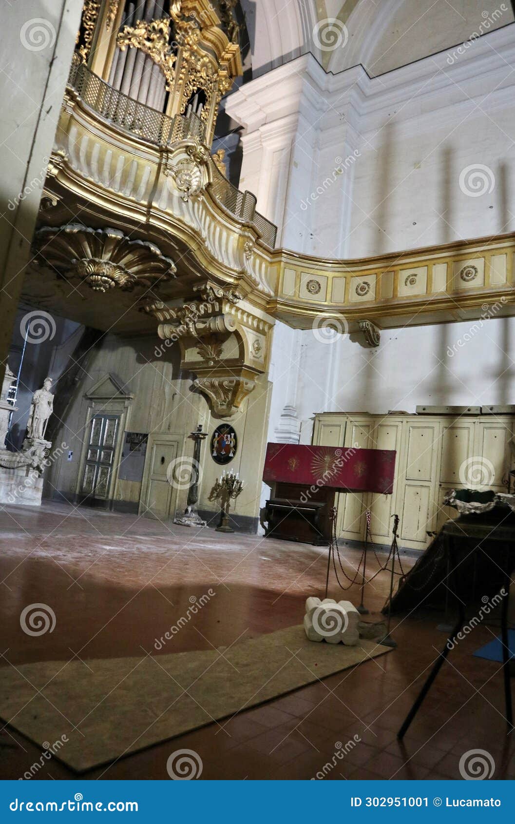 Parte Della Chiesa Dietro L Altare