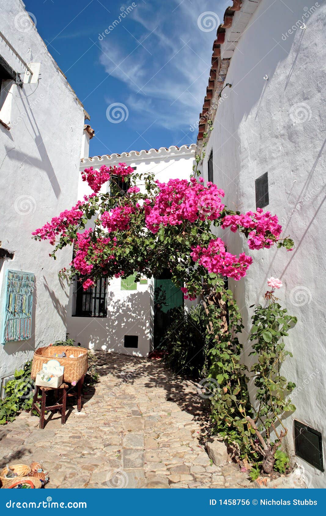 Narrow, Cobbled Streets and Houses of Spanish Pueblo Stock Photo ...