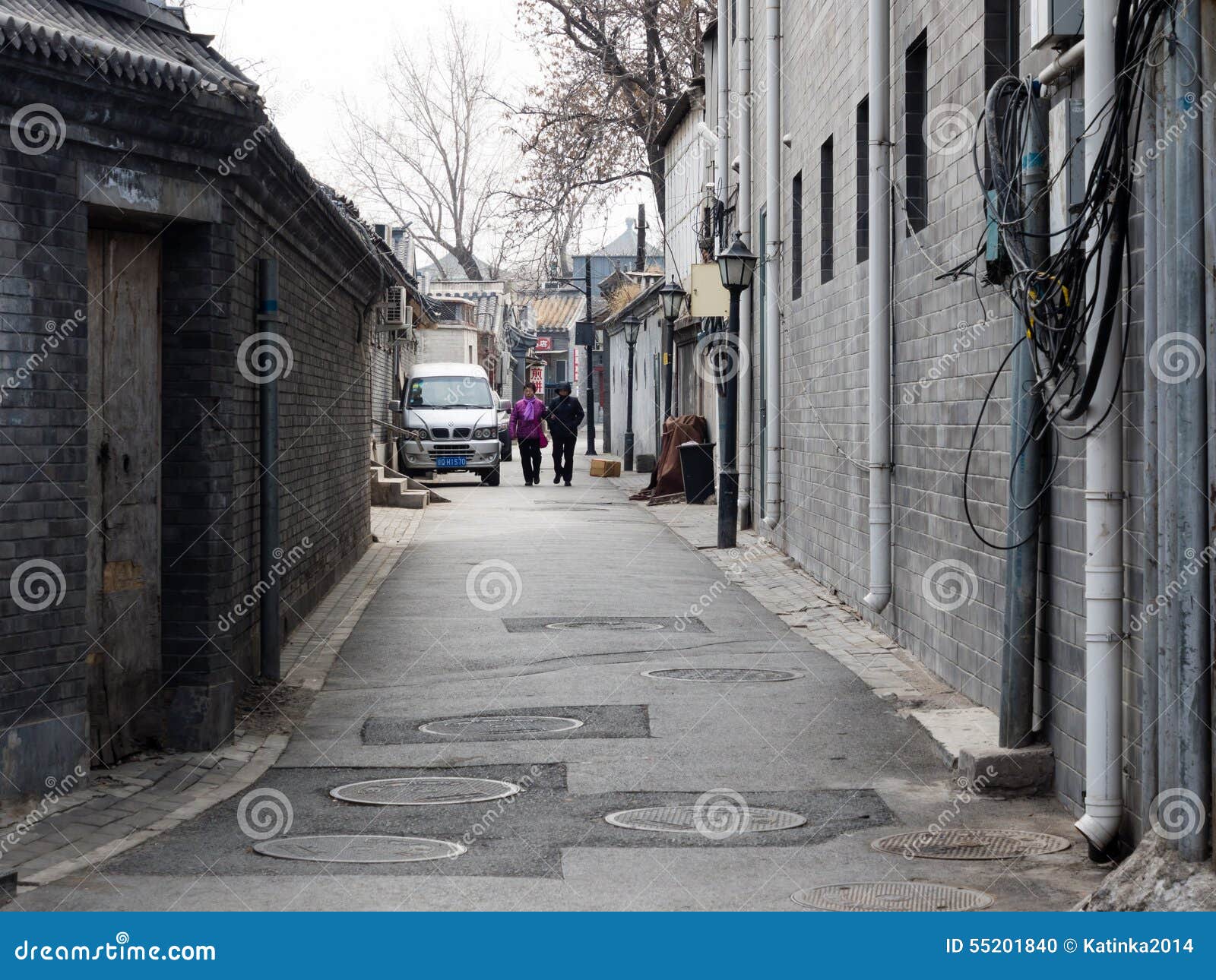 Narrow Hutong Sreet in Beijing Editorial Image - Image of street ...